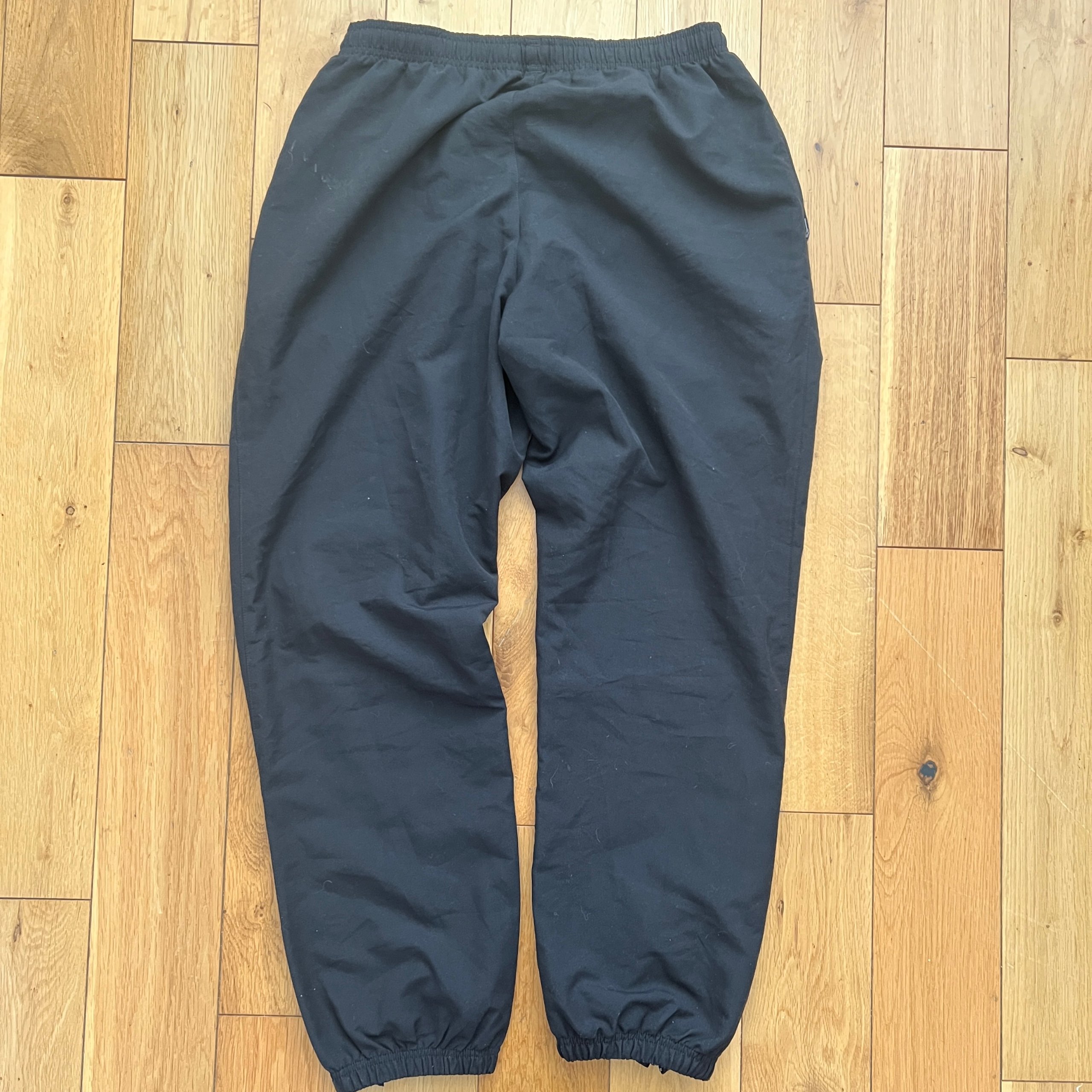 Reebok Vintage Tracksuit Pants Men's Medium Black Mesh Lined Windbreaker Bottoms Y2K image 6