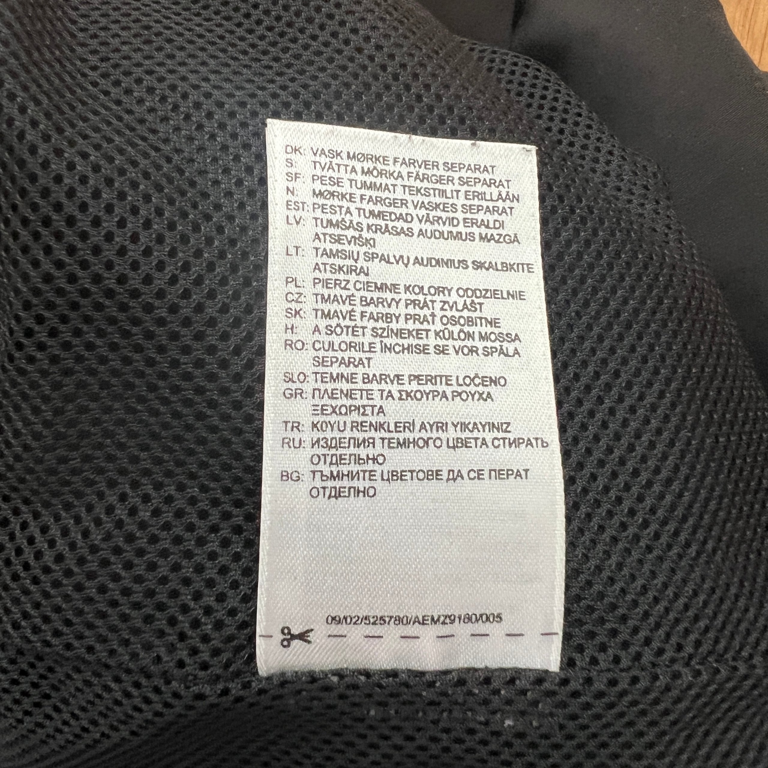 Reebok Vintage Tracksuit Pants Men's Medium Black Mesh Lined Windbreaker Bottoms Y2K image 7