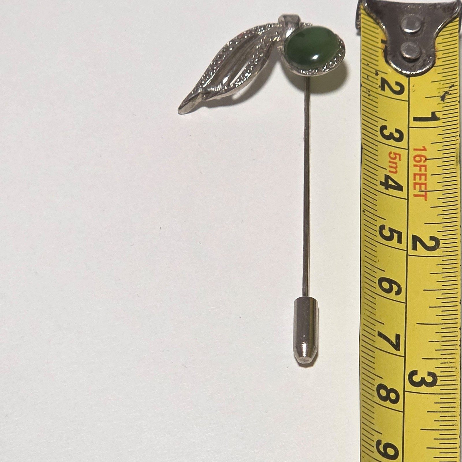 Silver Tone Green Stone Leaf Brooch Pin .b8 image 4