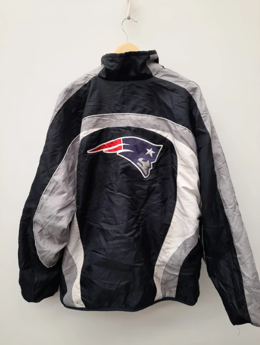 New England Patriots Black, White & Grey NFL Windbreaker Jacket 29" image 2