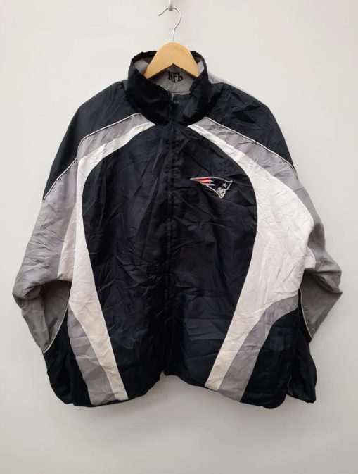 New England Patriots Black, White & Grey NFL Windbreaker Jacket 29" image 3