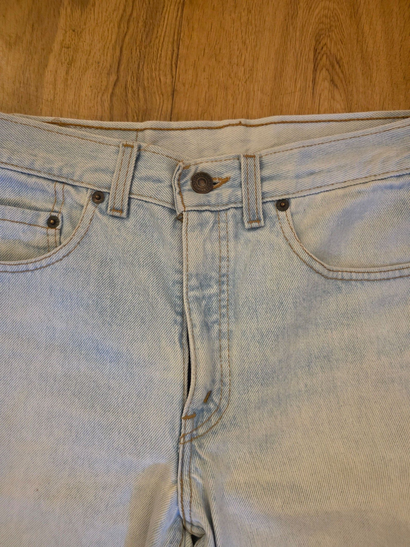 Vintage Levi's 620 Orange Tab Jeans W30 L32 Made in Scotland 1999 image 2