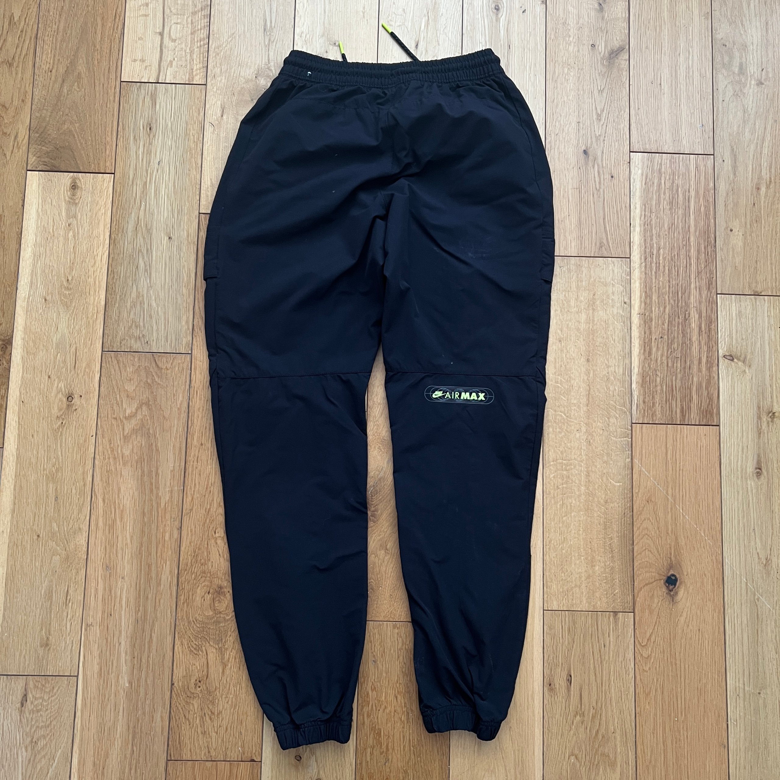 Nike Air Max Mens Woven Cargo Trousers Black Neon Green Cuffed Bottoms Small image 5