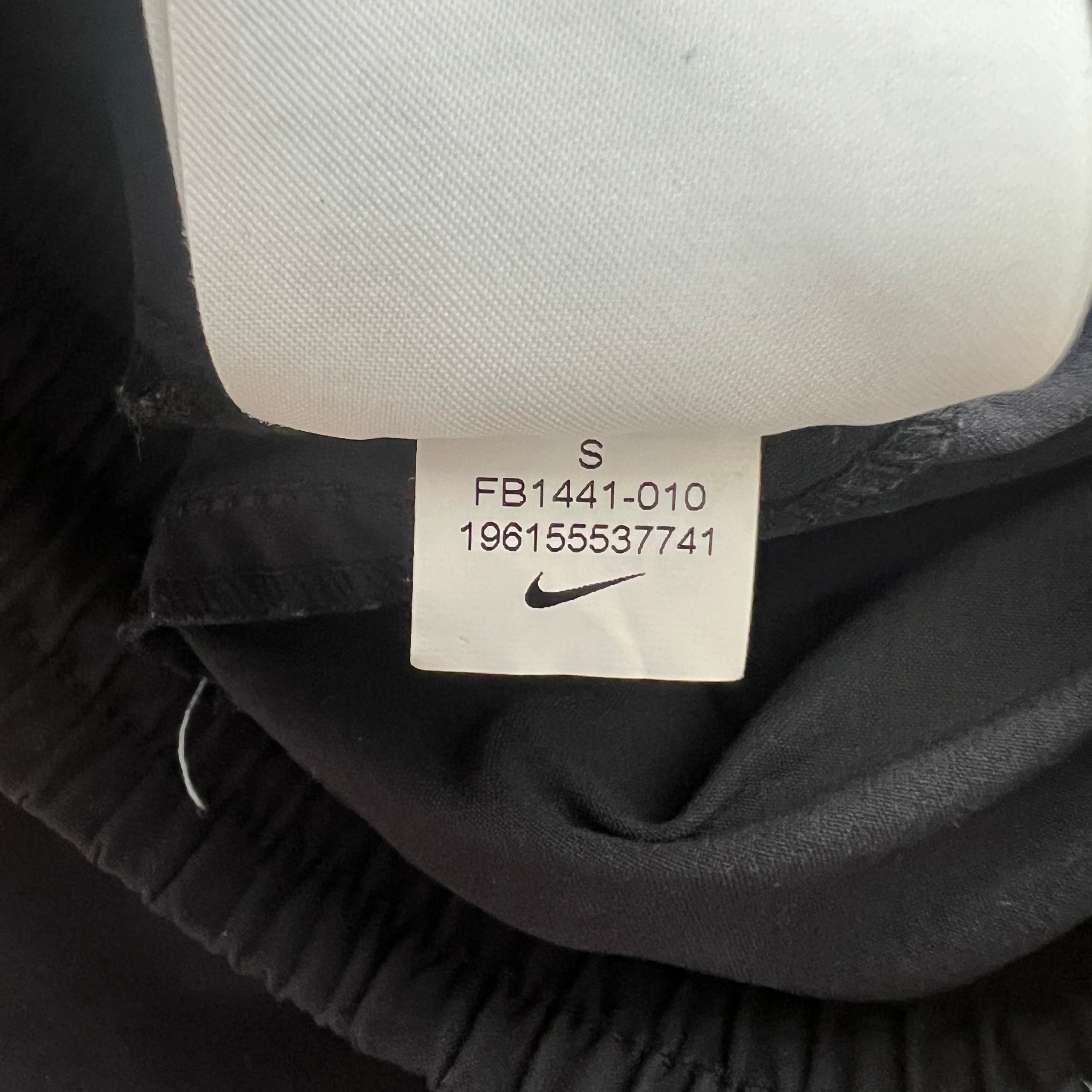 Nike Air Max Mens Woven Cargo Trousers Black Neon Green Cuffed Bottoms Small image 8