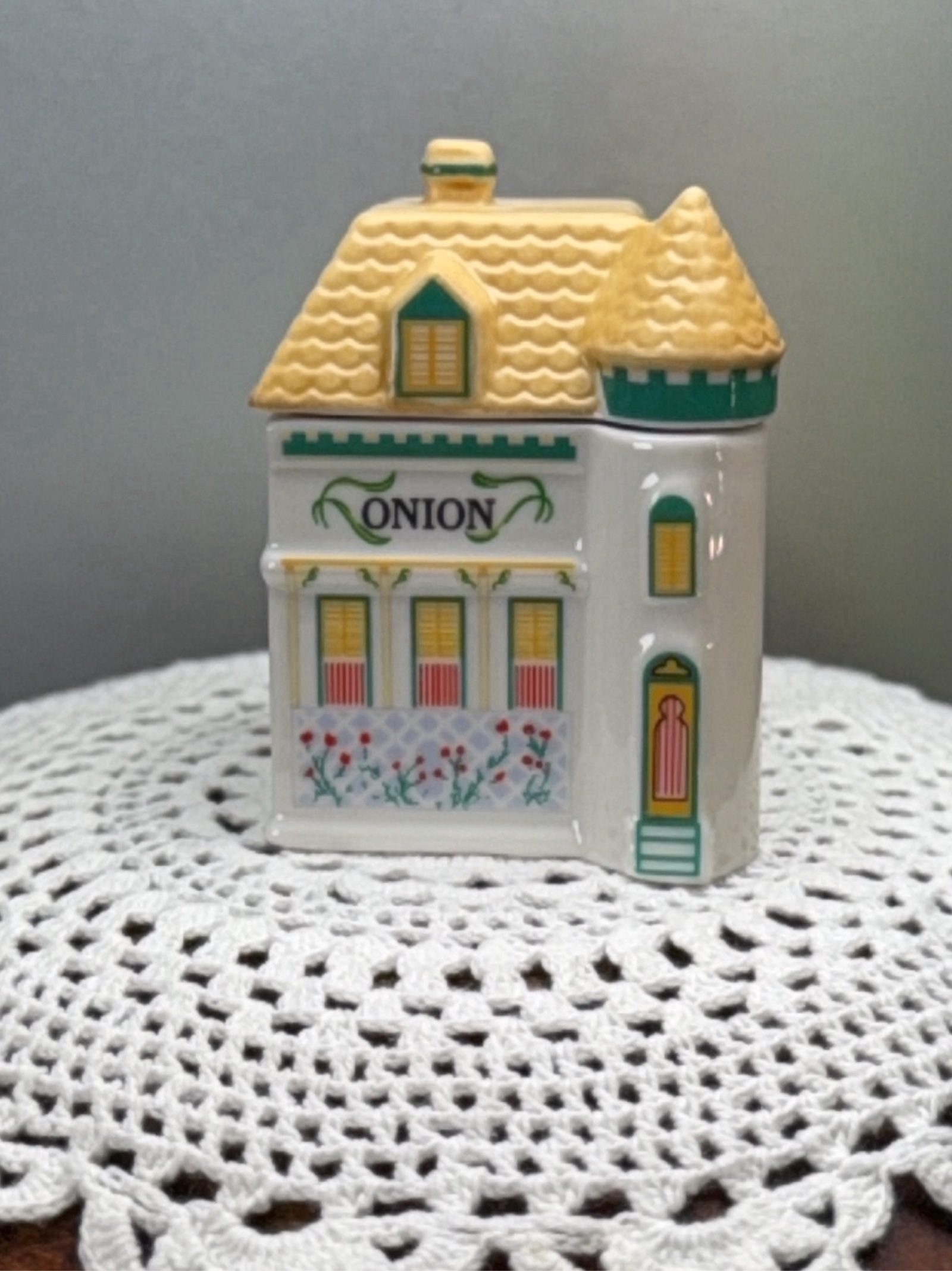 Lenox Multi The Dinner Spice Village Onion Ceramic Container