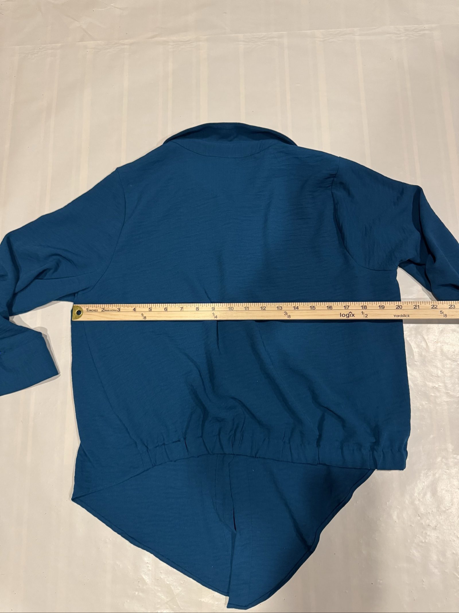 Women’s Simply Vera Vera Wang Roll-Tab Long Sleeve Button-Down Shirt – Teal Blue – Medium image 6