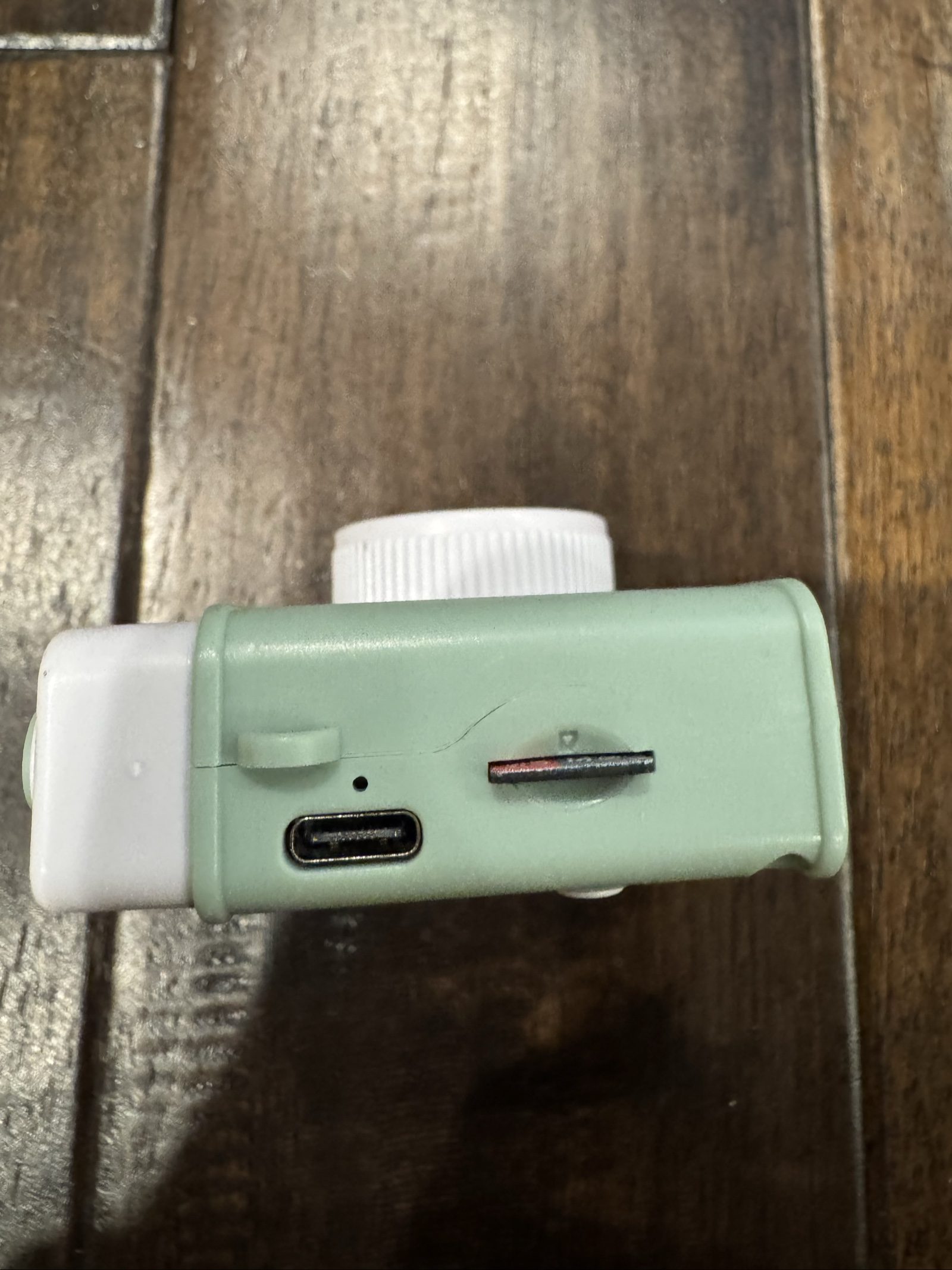 GEMS C10 Mint Green Retro Digital Camera Full HD 1080P Compact Point & Shoot image 2