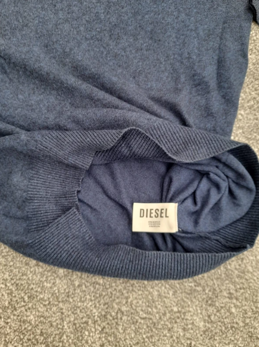 Diesel Men's Navy Blue Wool Crew Neck Jumper Medium image 7