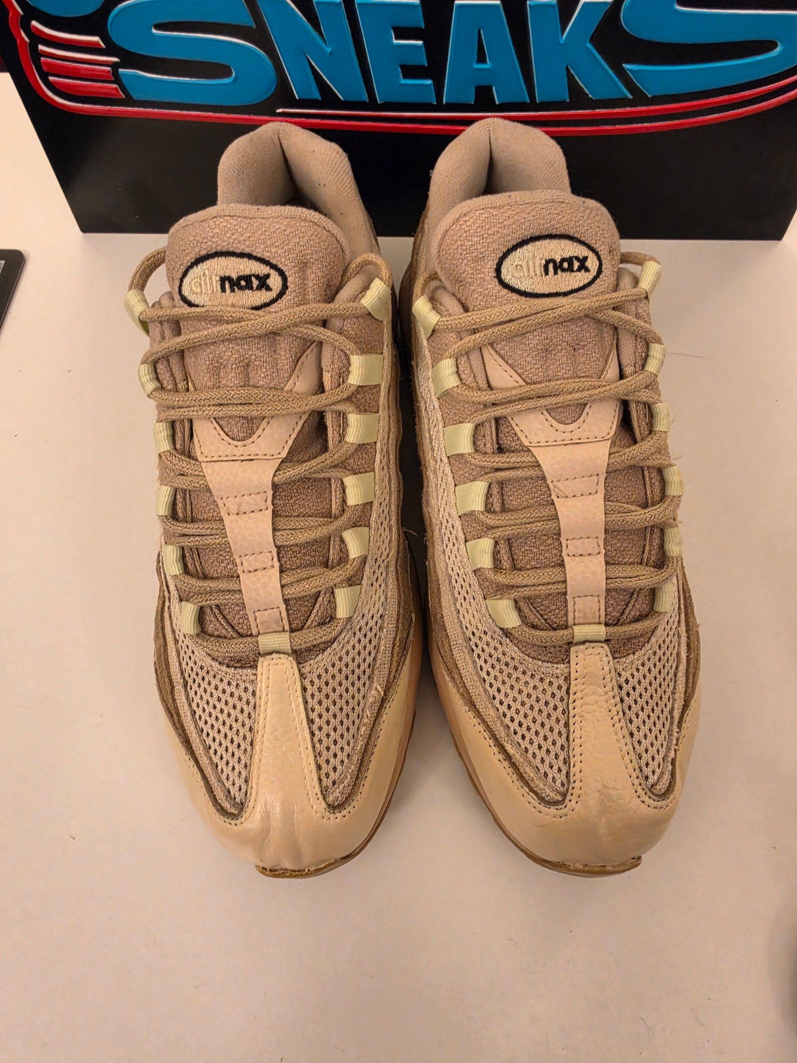 Nike Men's Brown Air Max 95 PRM Grain Trainers UK9 image 3