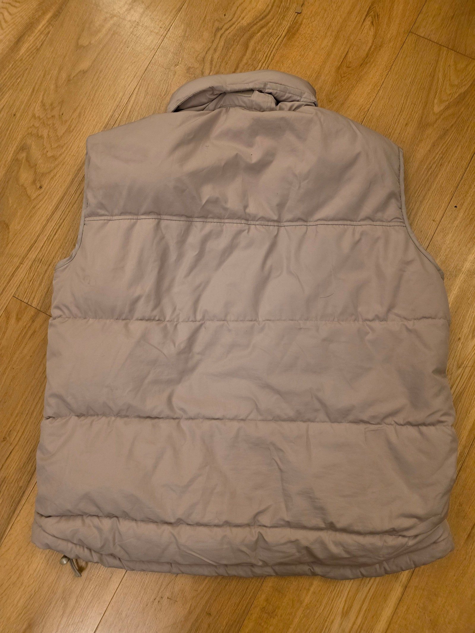 Vintage Nike Beige Hooded Insulated Puffer Gilet. image 4
