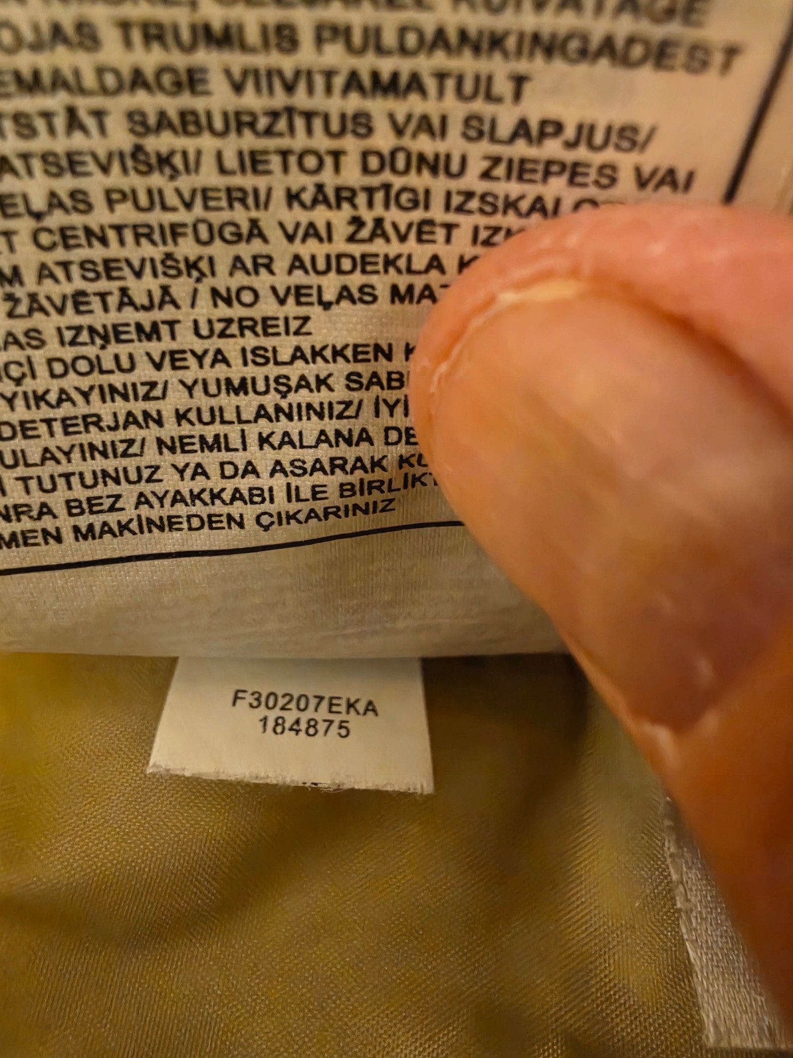 Vintage Nike Beige Hooded Insulated Puffer Gilet. image 9