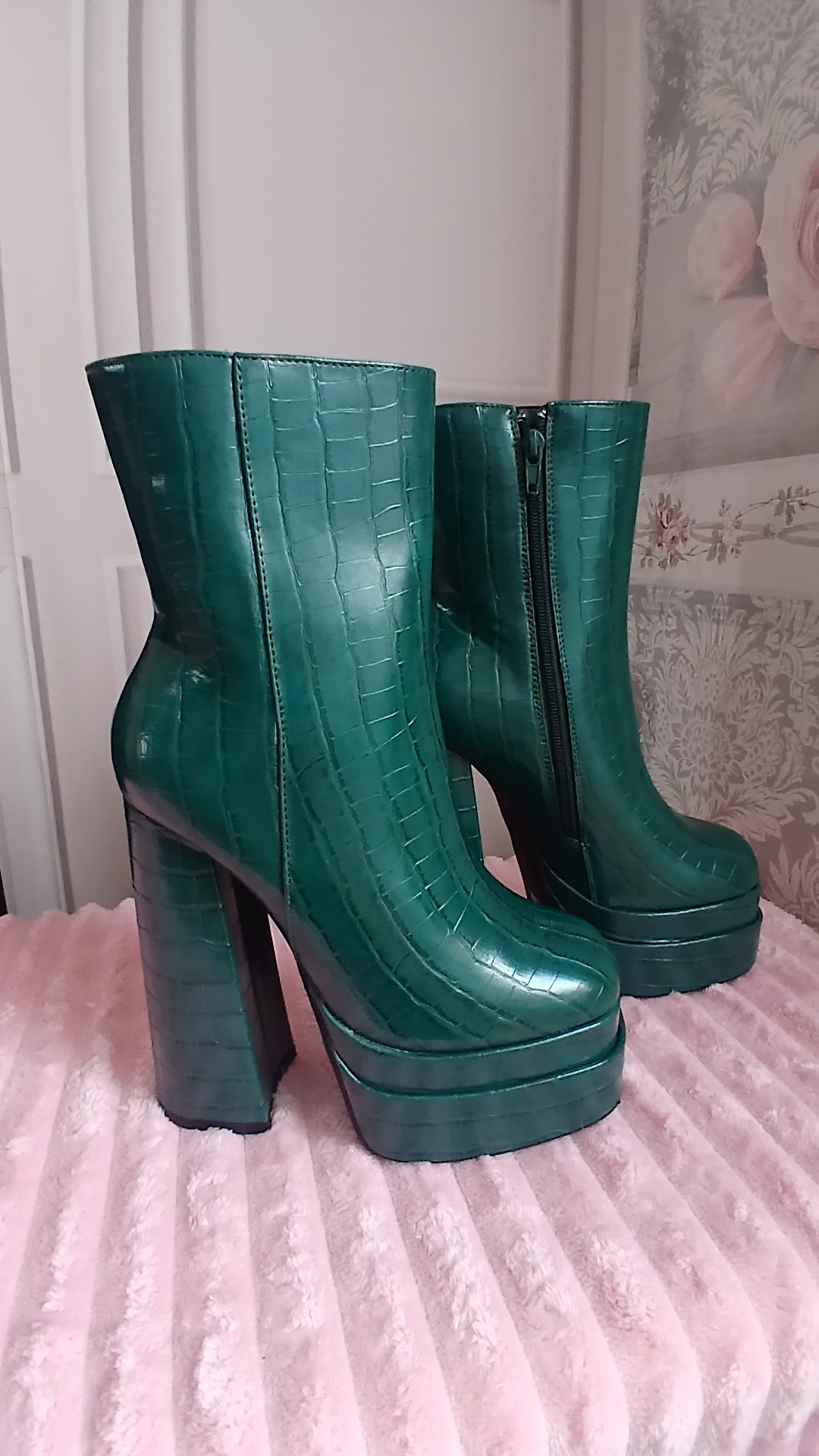 Truffle Green Croc Effect Platform Ankle Boots UK 5