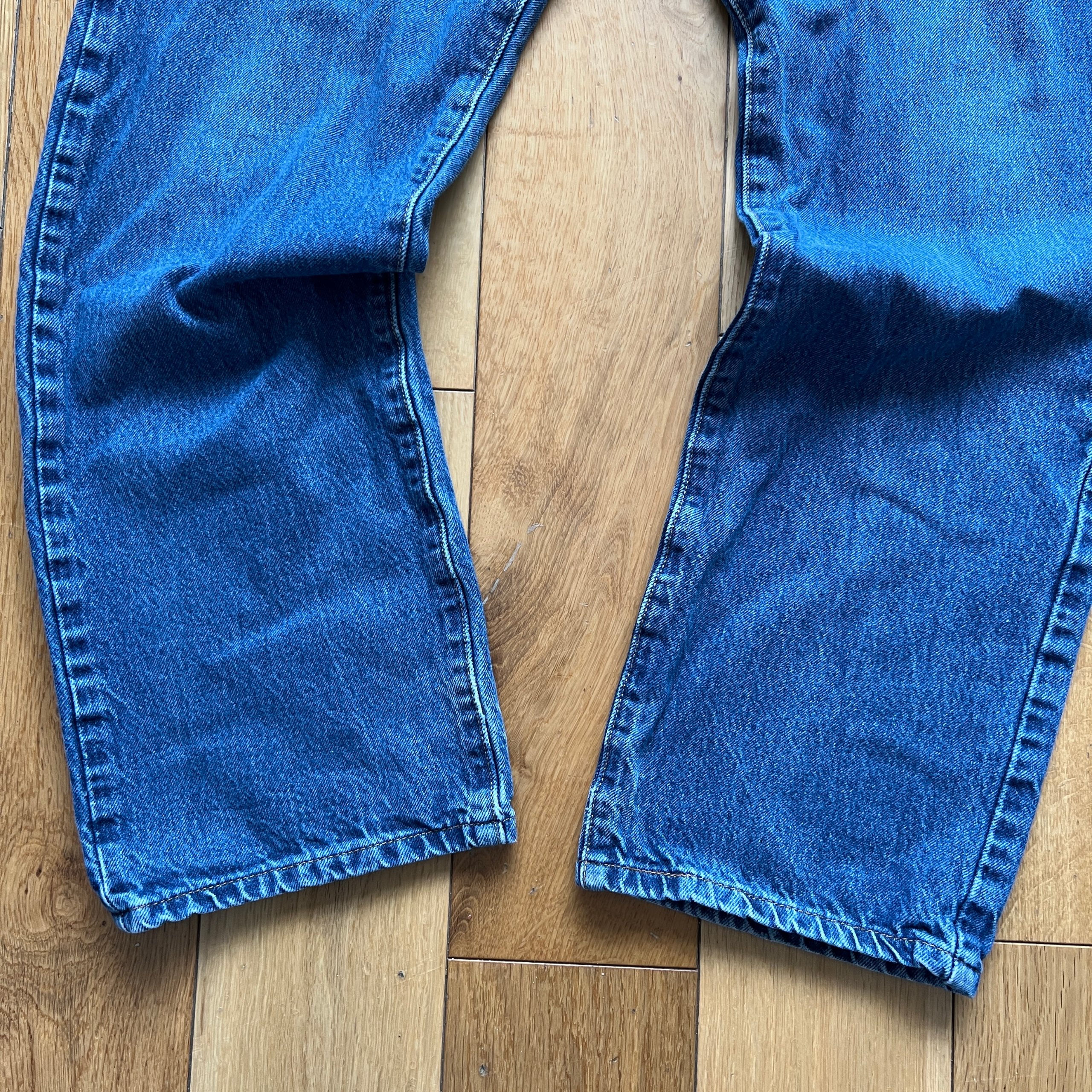 Vintage Levis 501 Blue Denim Jeans Mens W34 L32 Straight Leg Button Fly Made in Poland image 2