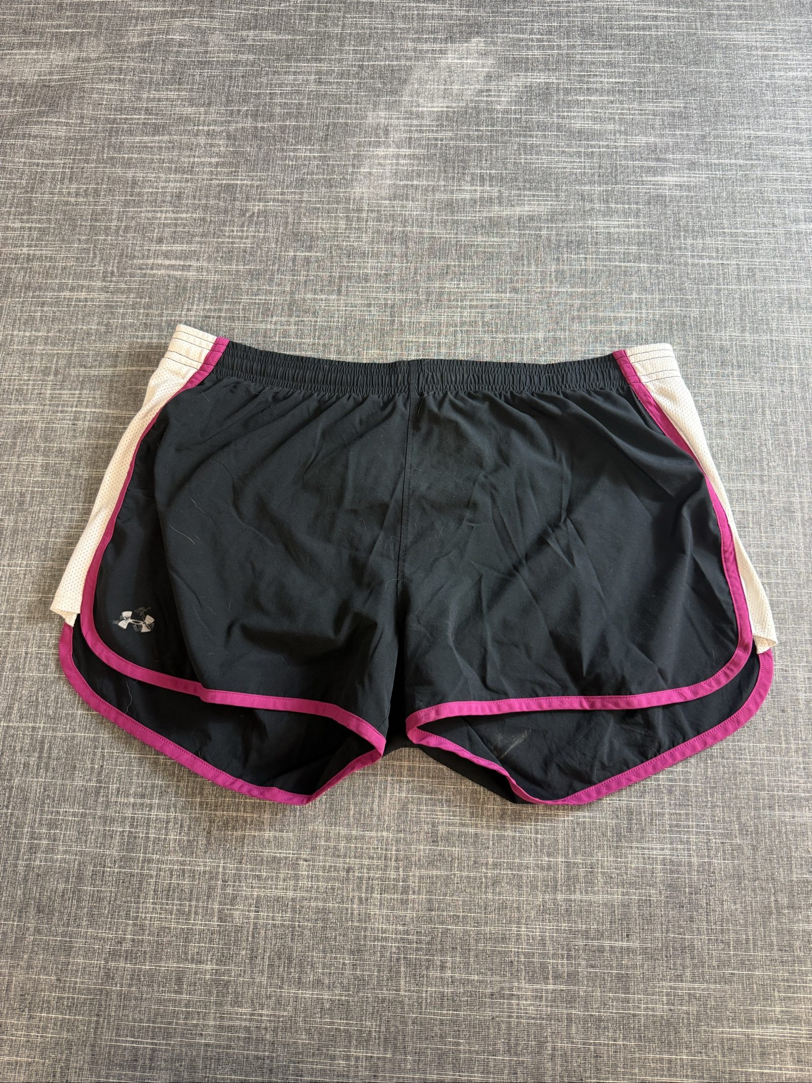 Under Armour Women’s Running Shorts Large Black White with Pink Trim