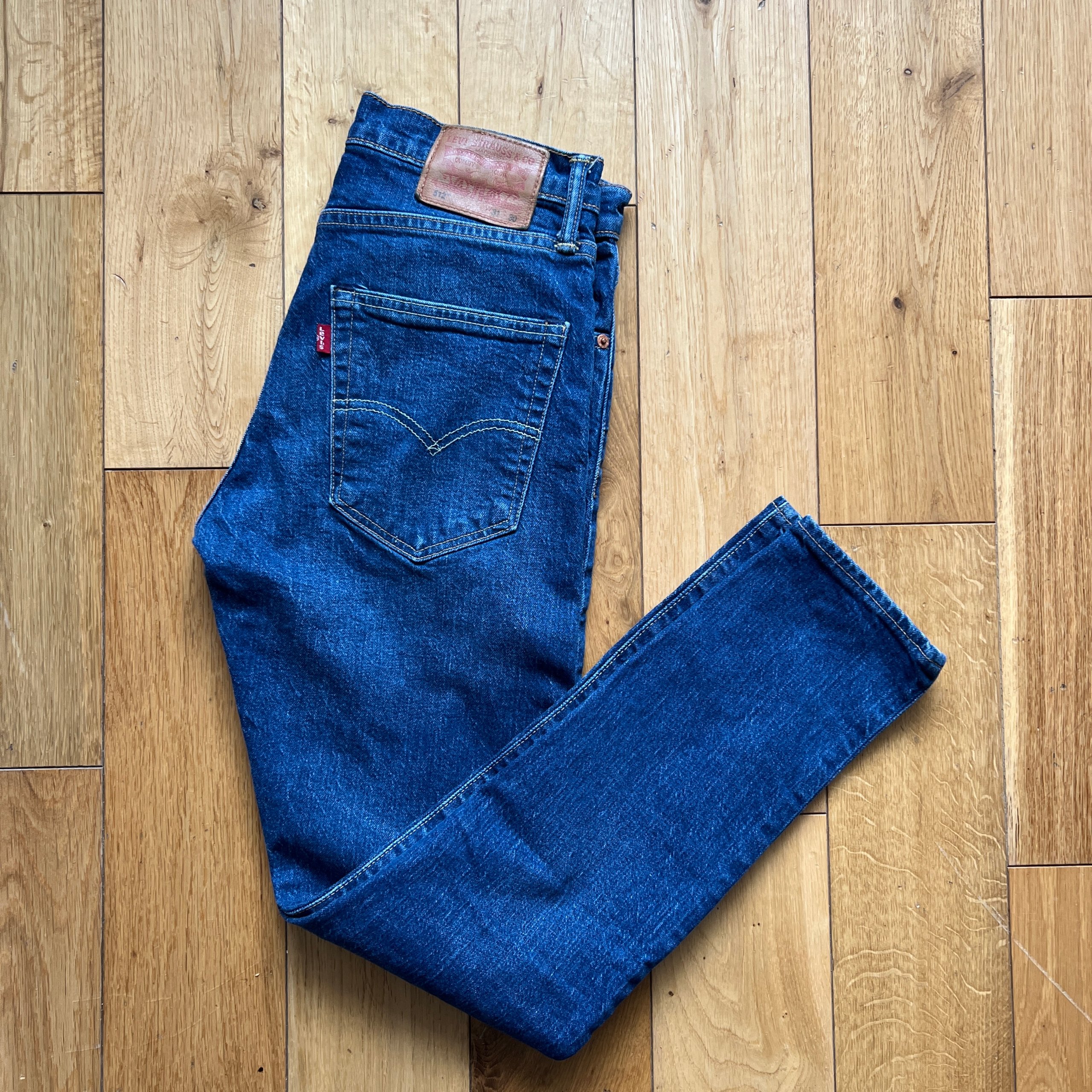 Levis 512 Slim Taper Jeans Mens W31 L30 Mid Wash Blue Denim Made in Turkey