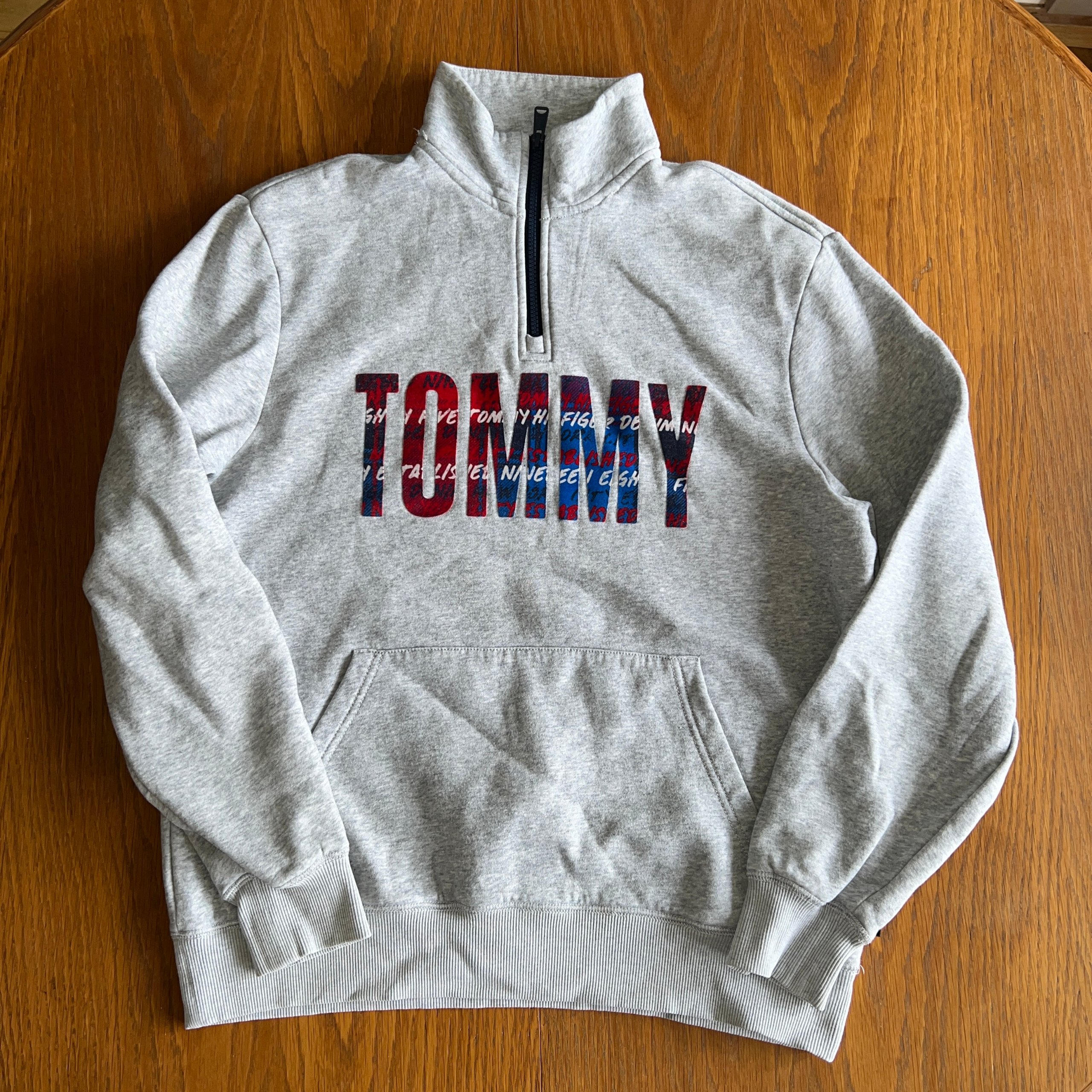 Tommy Hilfiger Denim Quarter Zip Sweatshirt Mens M Grey Spellout Pocket