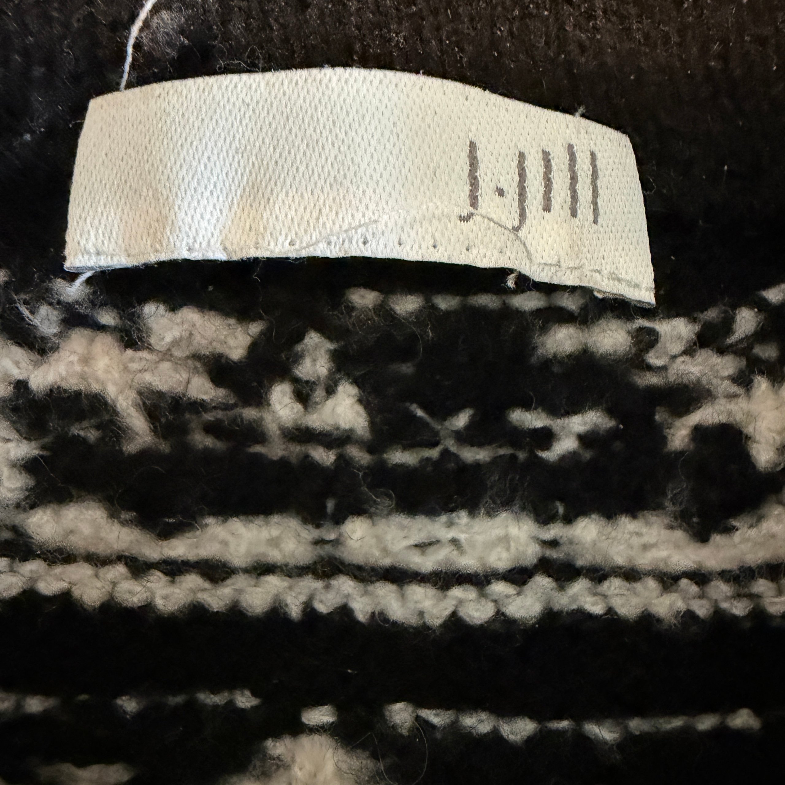 J Jill - Women's Black & White Patterned Sweater - Size Medium image 3