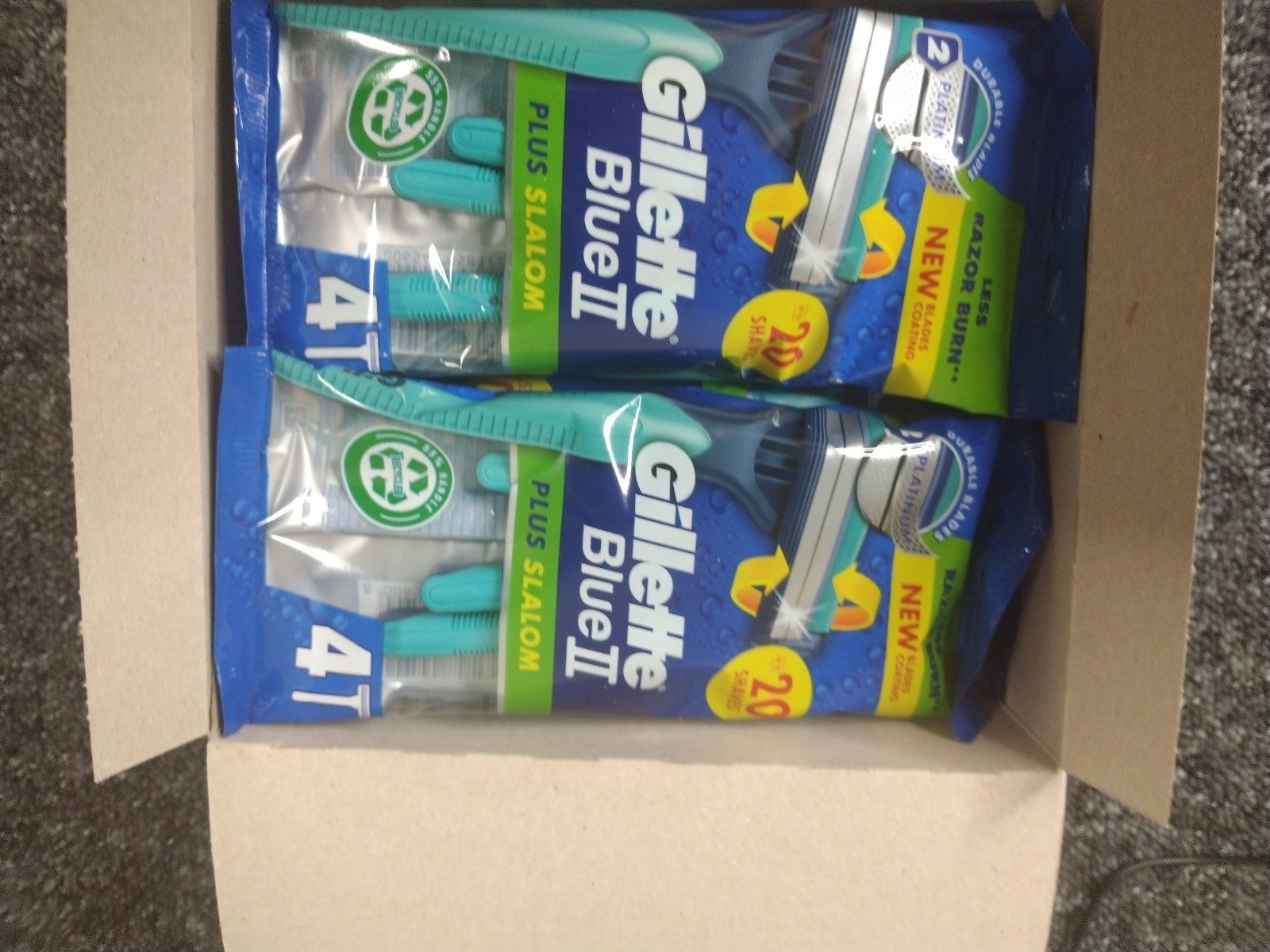 Gillette Blue II Plus Slalom Disposable Razors Pack 20x4 Blue image 4