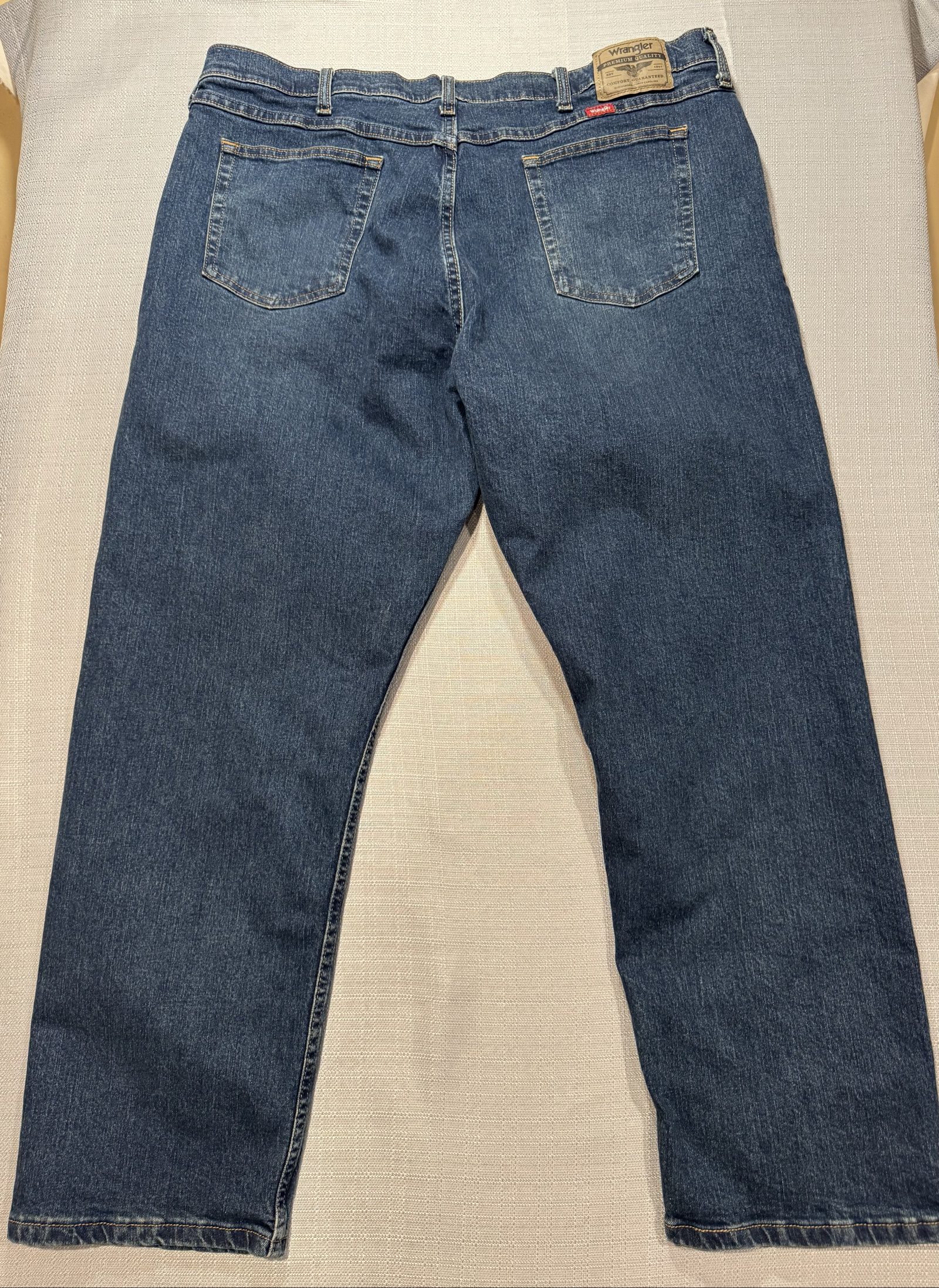 Men's Wrangler Blue Denim Jeans Classic Fit - Dark Blue - 40x30 image 5