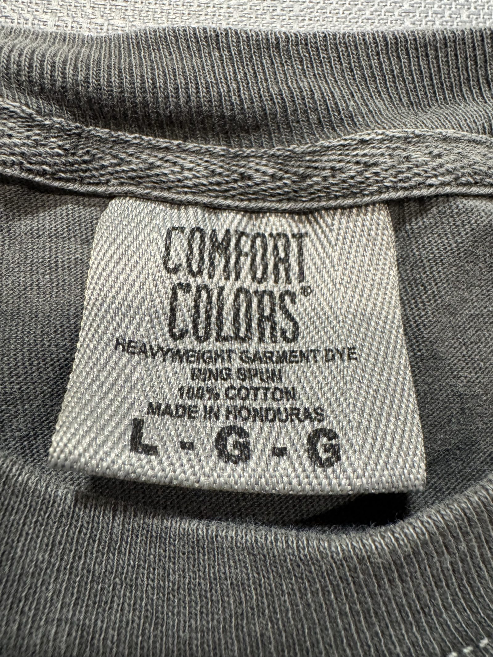 Men’s Comfort Colors Read Checkered Graphic T-Shirt – Charcoal Gray – Large image 3