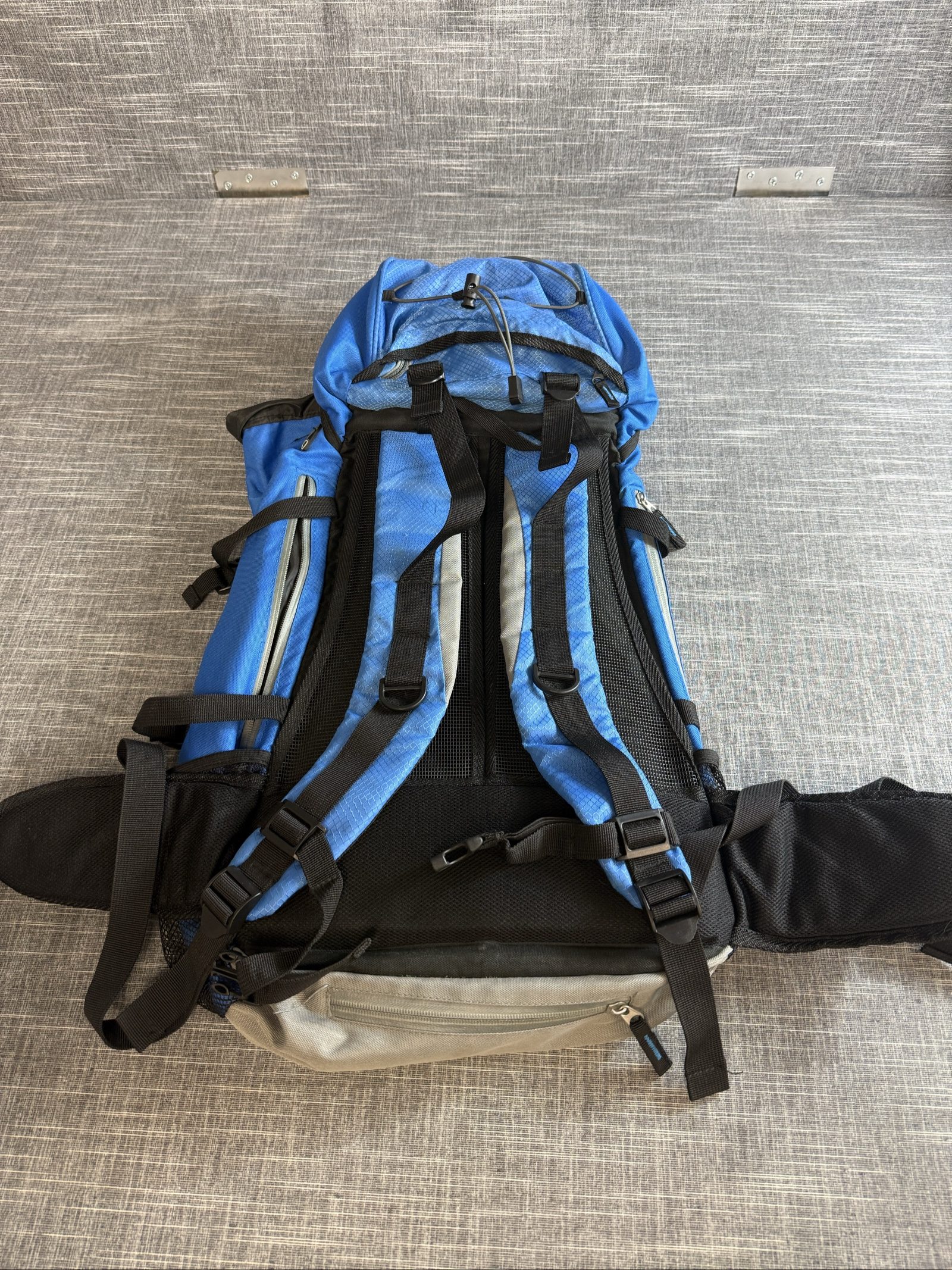 Adventuridge Blue Outdoor Hiking Backpack Rucksack with Multiple Compartments image 4