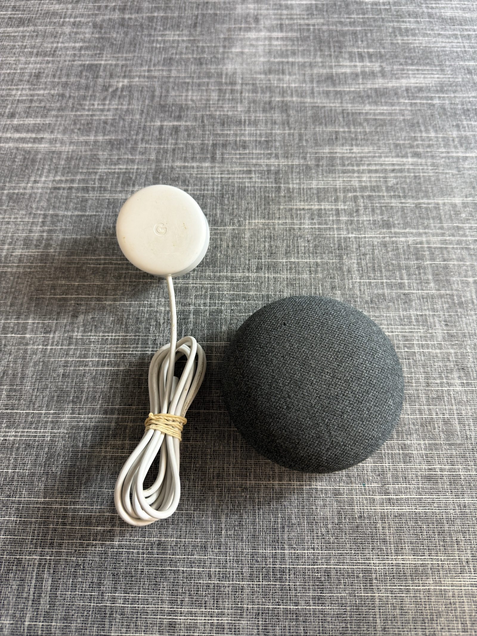 Google Nest Mini Smart Speaker Chalk with Power Adapter Charcoal