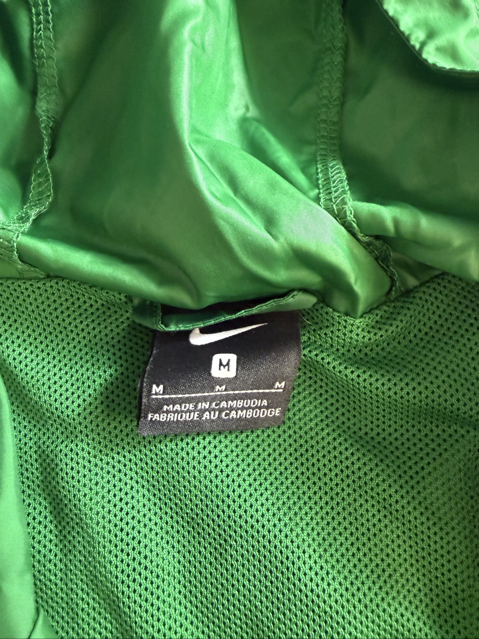 Nike Men's Green Hooded Lightweight Windbreaker Jacket Medium Polyester image 3