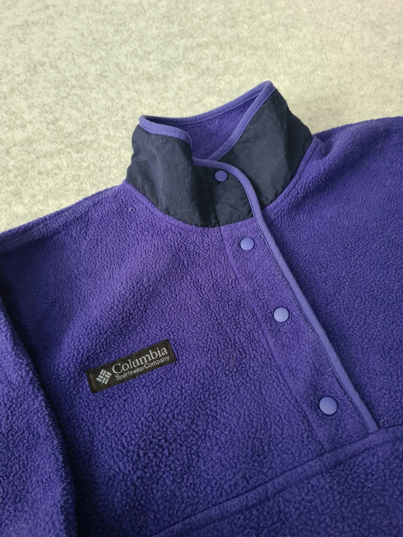 Columbia Women’s Purple Navy Fleece Pullover Medium Vintage 1161 image 2