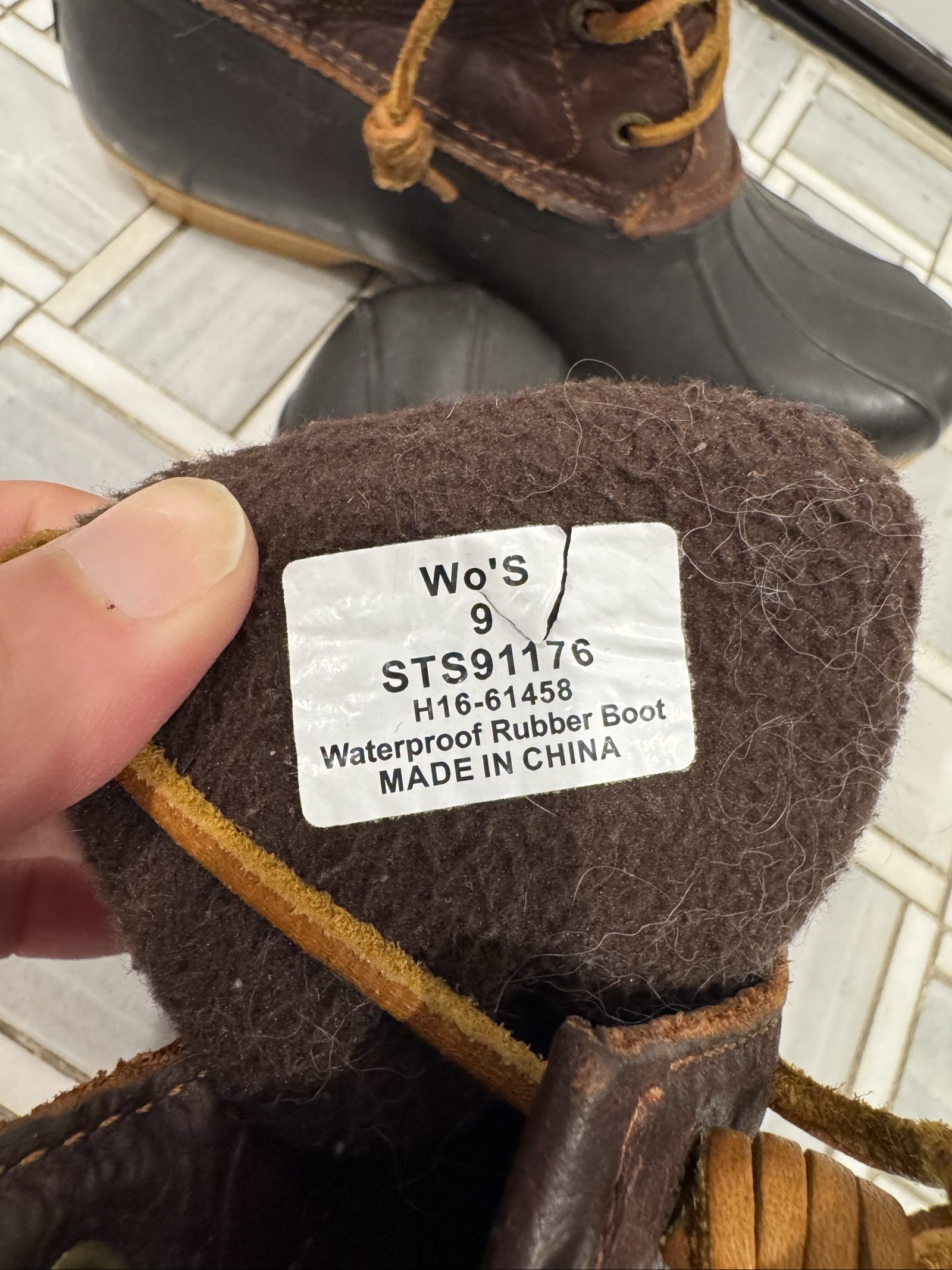 Women’s Sperry Waterproof Duck Boots Leather Lace Up – Brown Black – 9 image 5