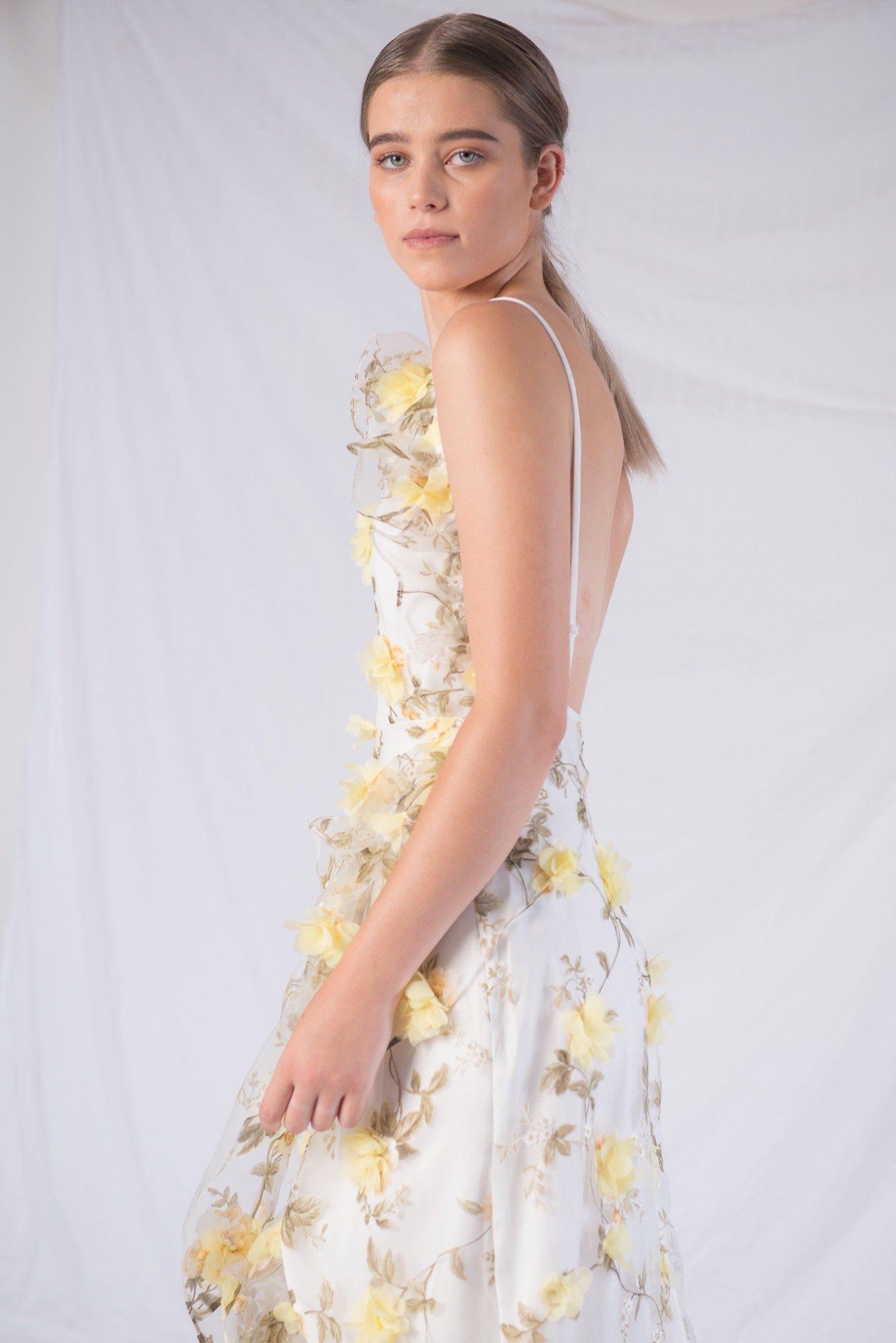 ALPHA - BE White & Yellow Floral Asymmetric Strap Dress Size 8 image 2