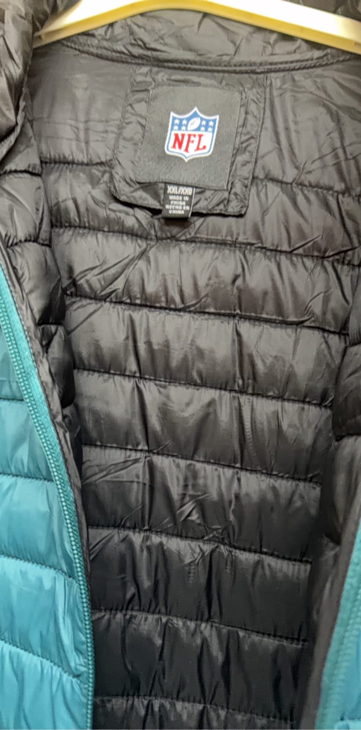 NFL Philadelphia Eagles Green Puffer Vest XXL Lightweight image 4
