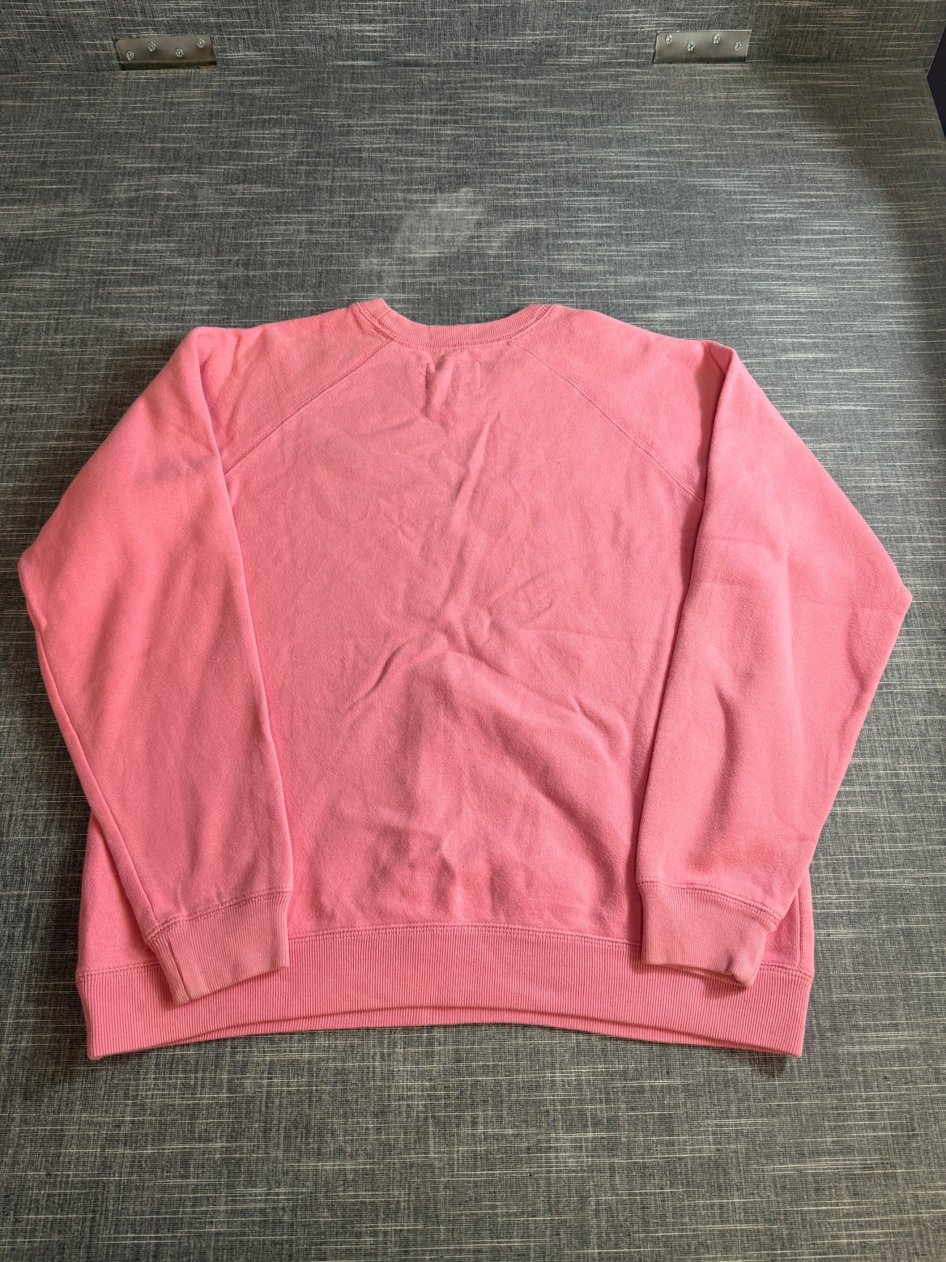 Izod Women’s Pink Crew Neck Sweatshirt Medium Soft Fleece Lined image 7
