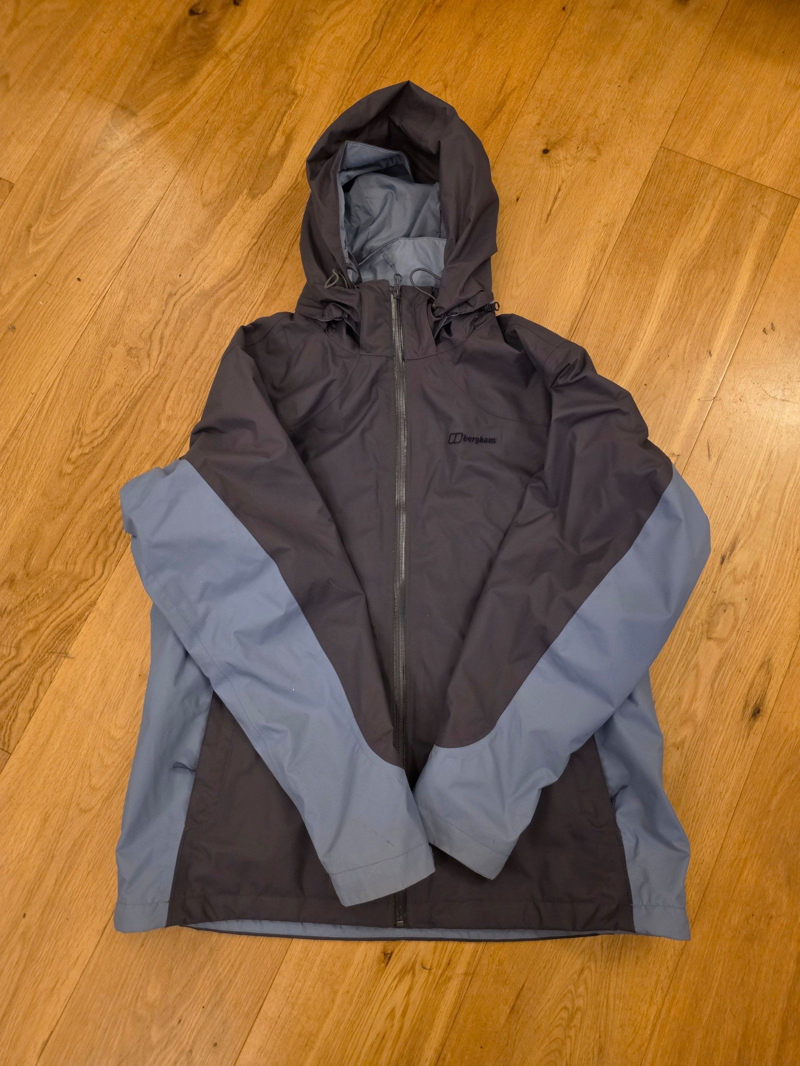 Berghaus Charcoal, Blue & Grey Hooded Waterproof Jacket Size 18