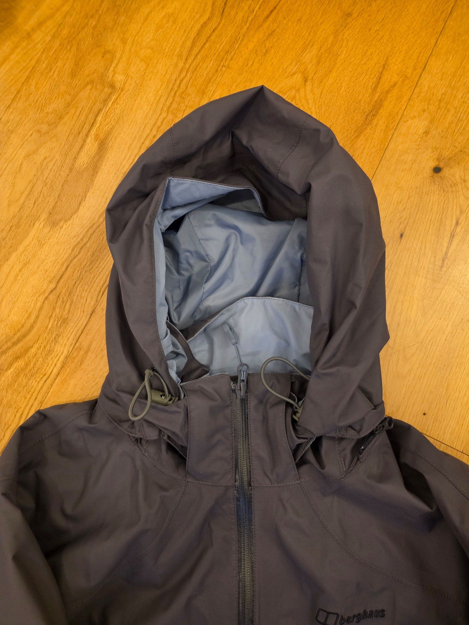 Berghaus Charcoal, Blue & Grey Hooded Waterproof Jacket Size 18 image 3