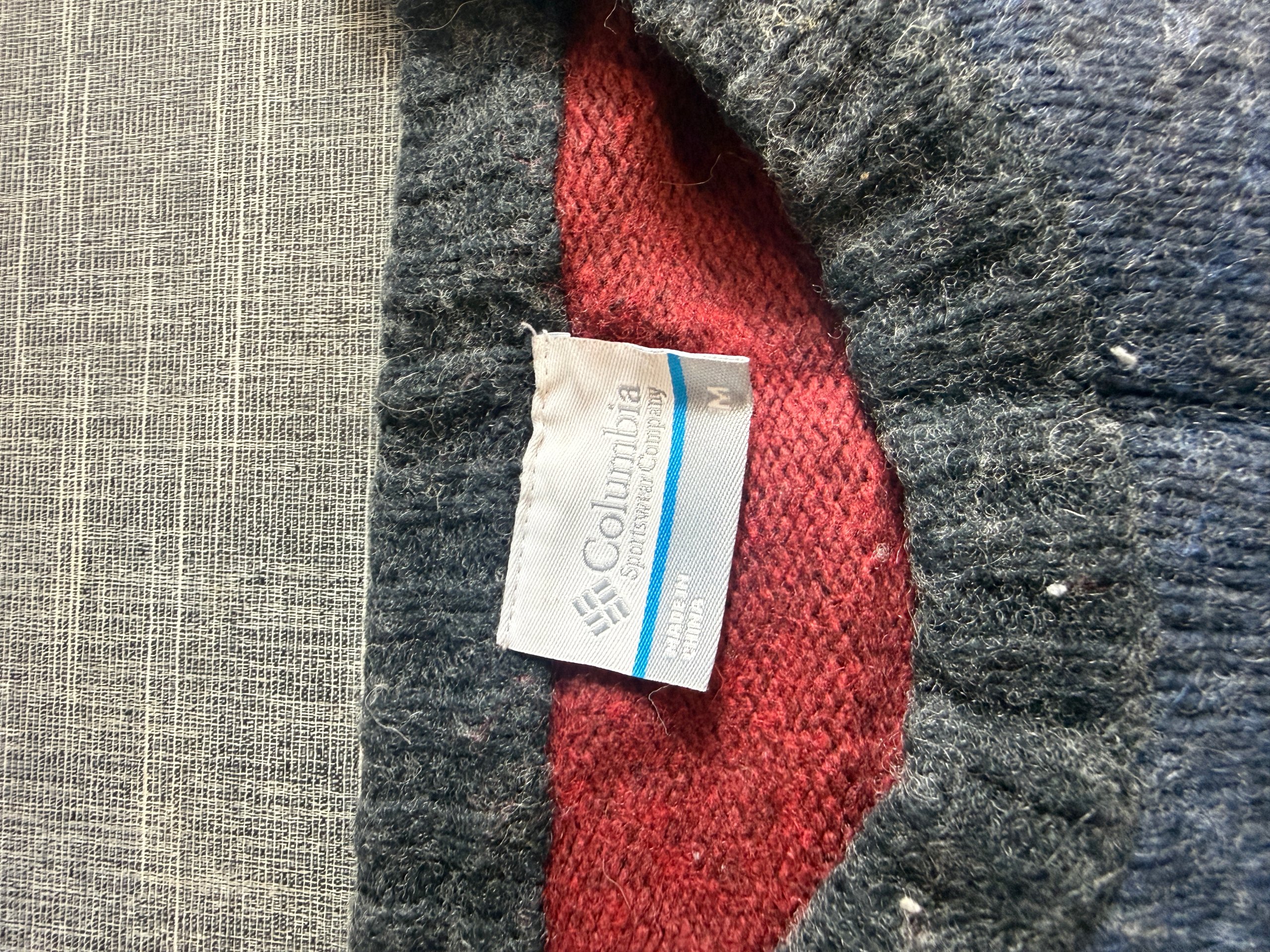 Columbia Men’s Medium Striped Wool Blend Jumper Dark Grey Red Blue image 2