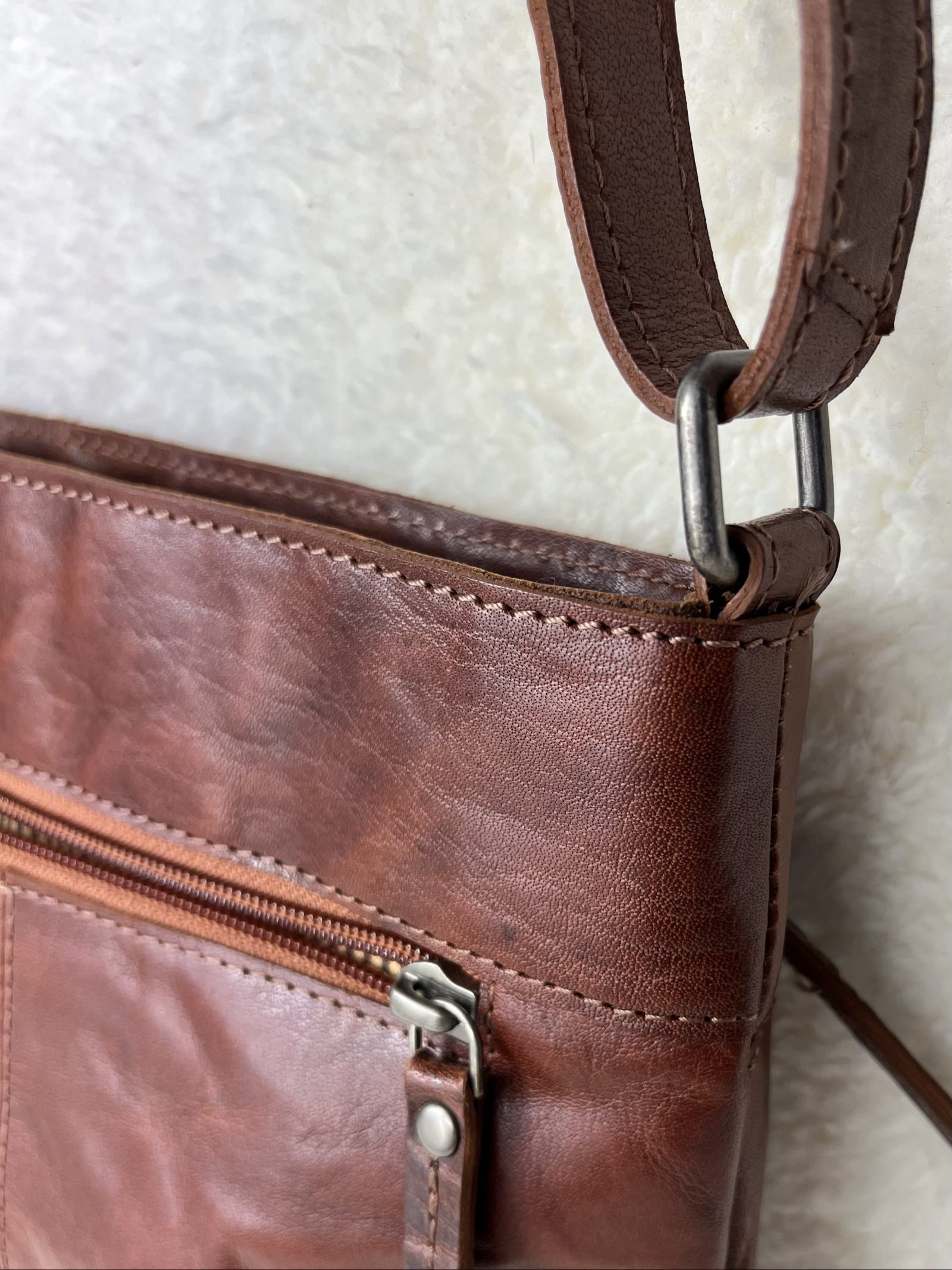 bhc Cognac Brown buffalo Leather Crossbody Bag Medium image 4