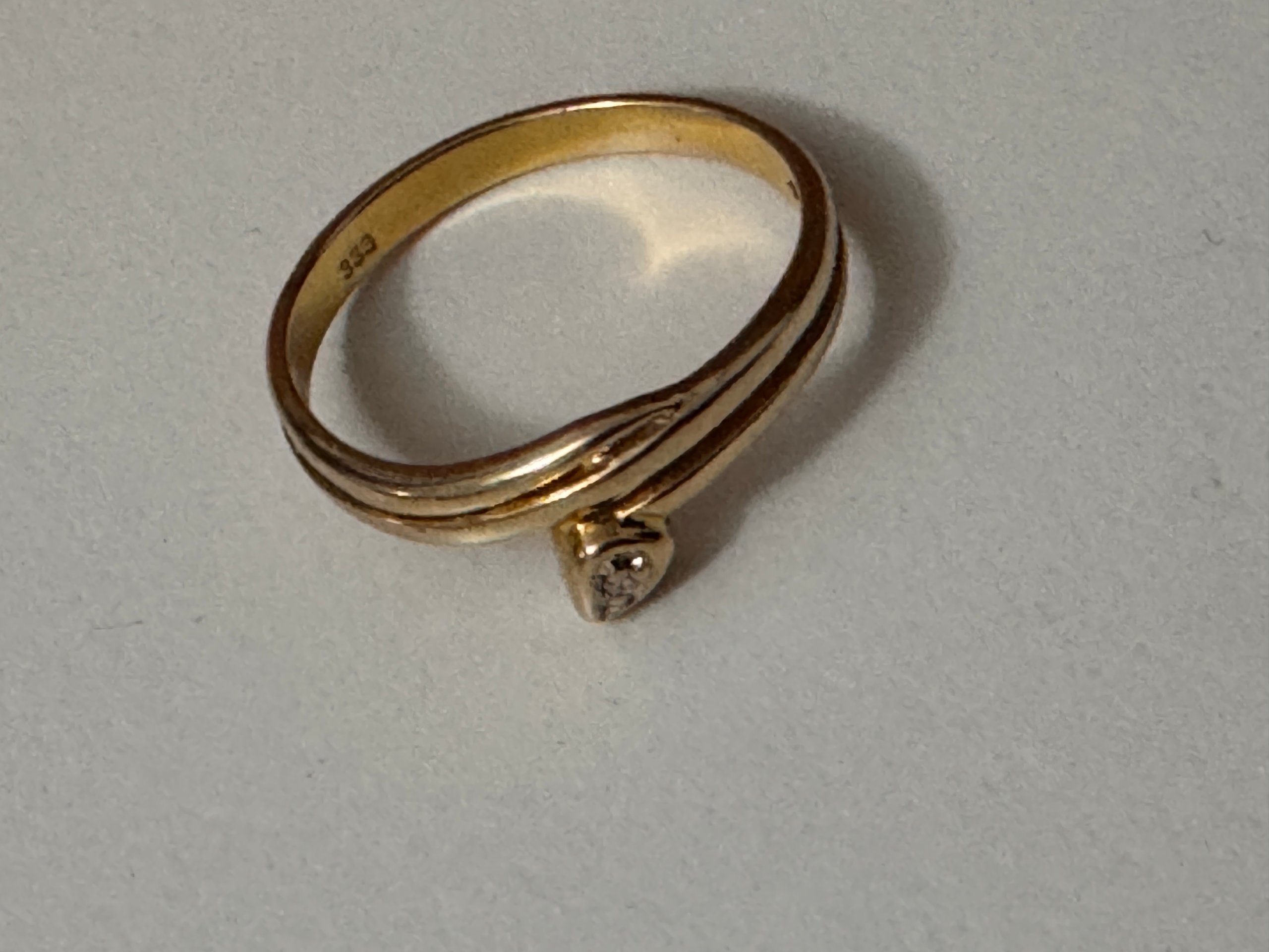 333 Yellow Gold Solitaire Ring image 2