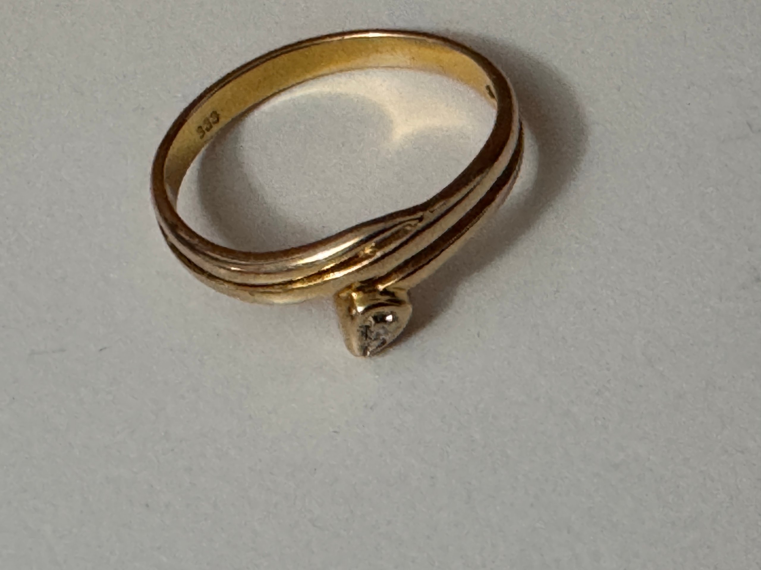 333 Yellow Gold Solitaire Ring image 3
