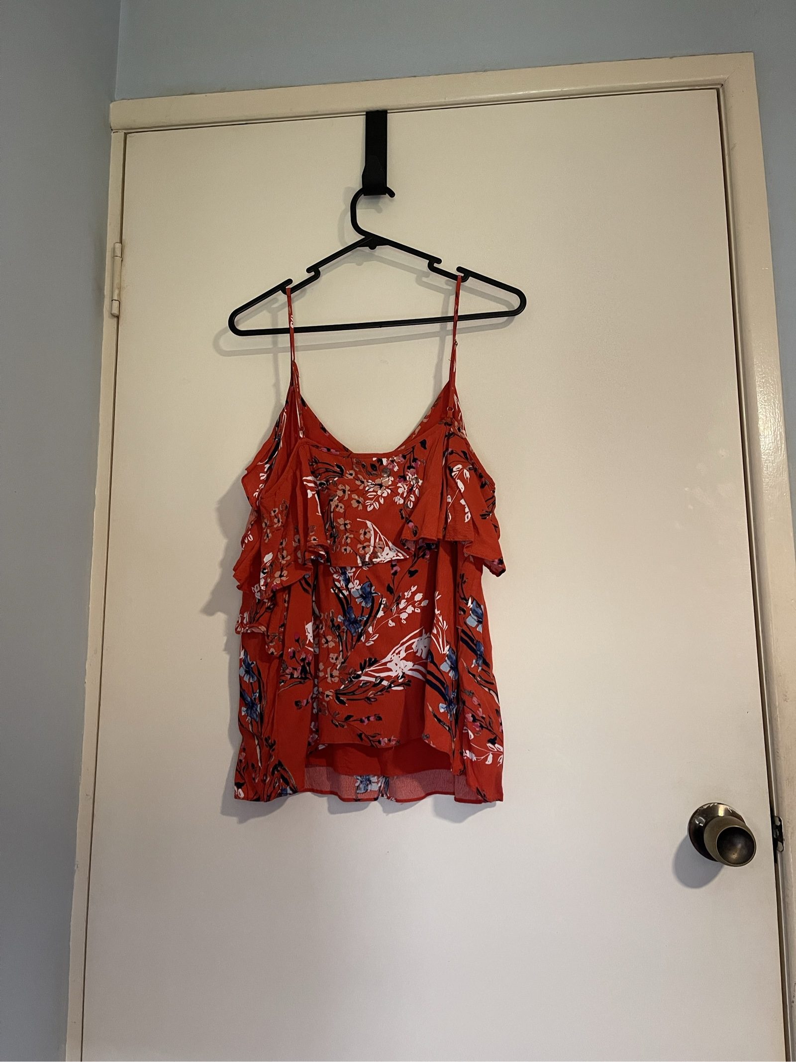 Witchery Women's Red Floral Ruffle Cami Top Size 10 image 2