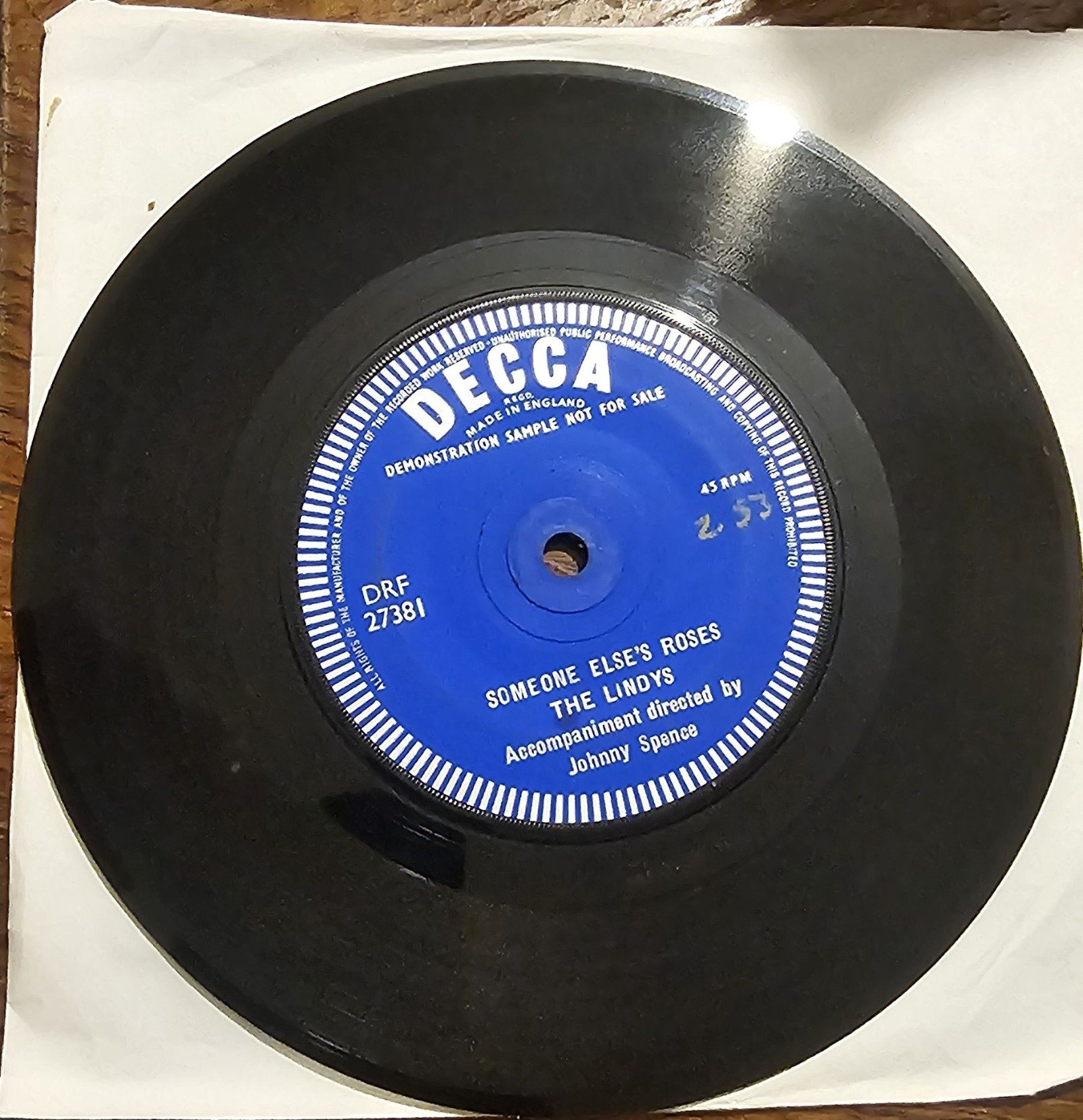 The Lindys Someone Else's Roses DECCA DRF 27381 PROMO 7