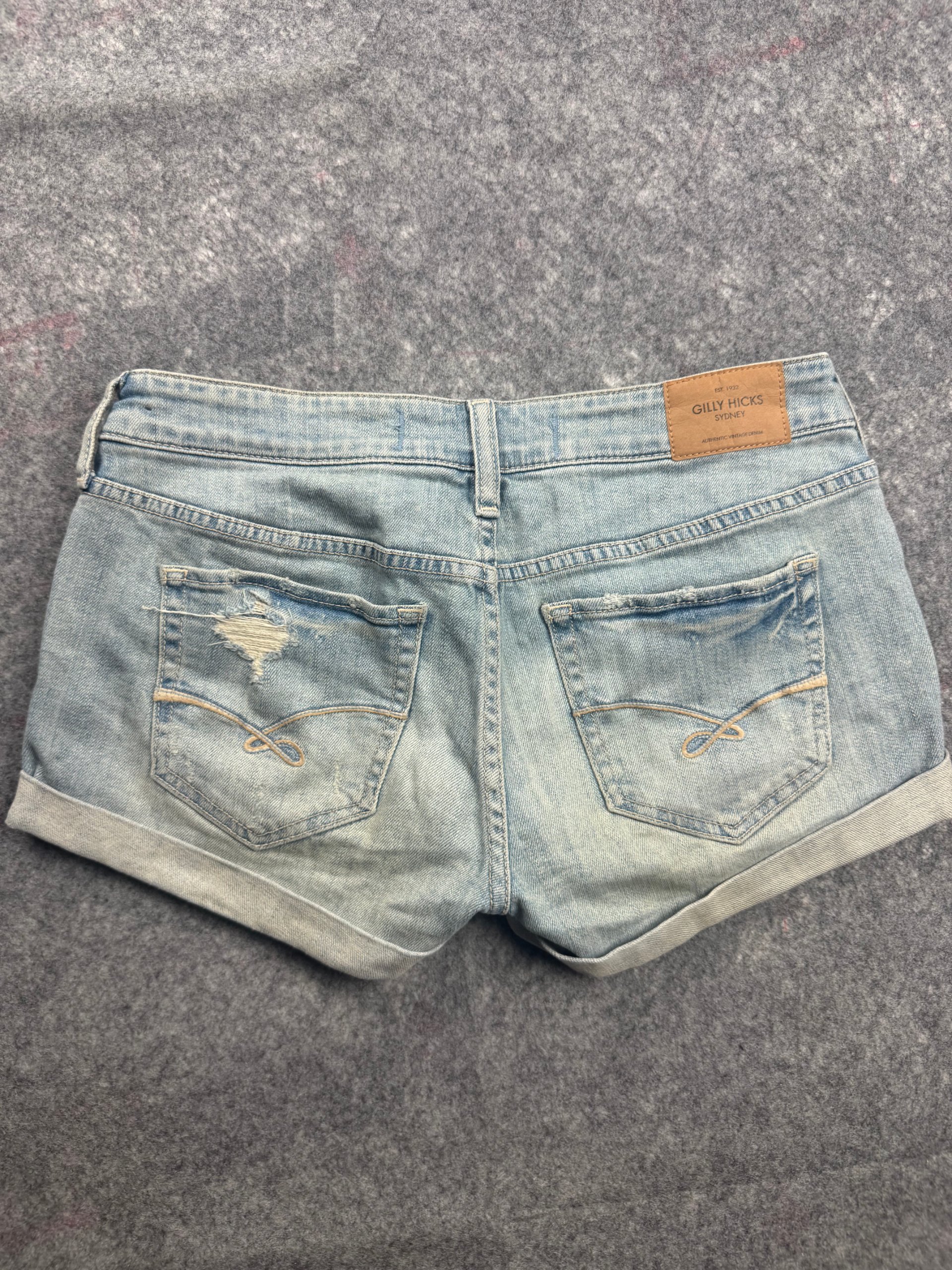 Gilly Hicks Light Blue Distressed Denim Mom Shorts W25 Women’s image 4