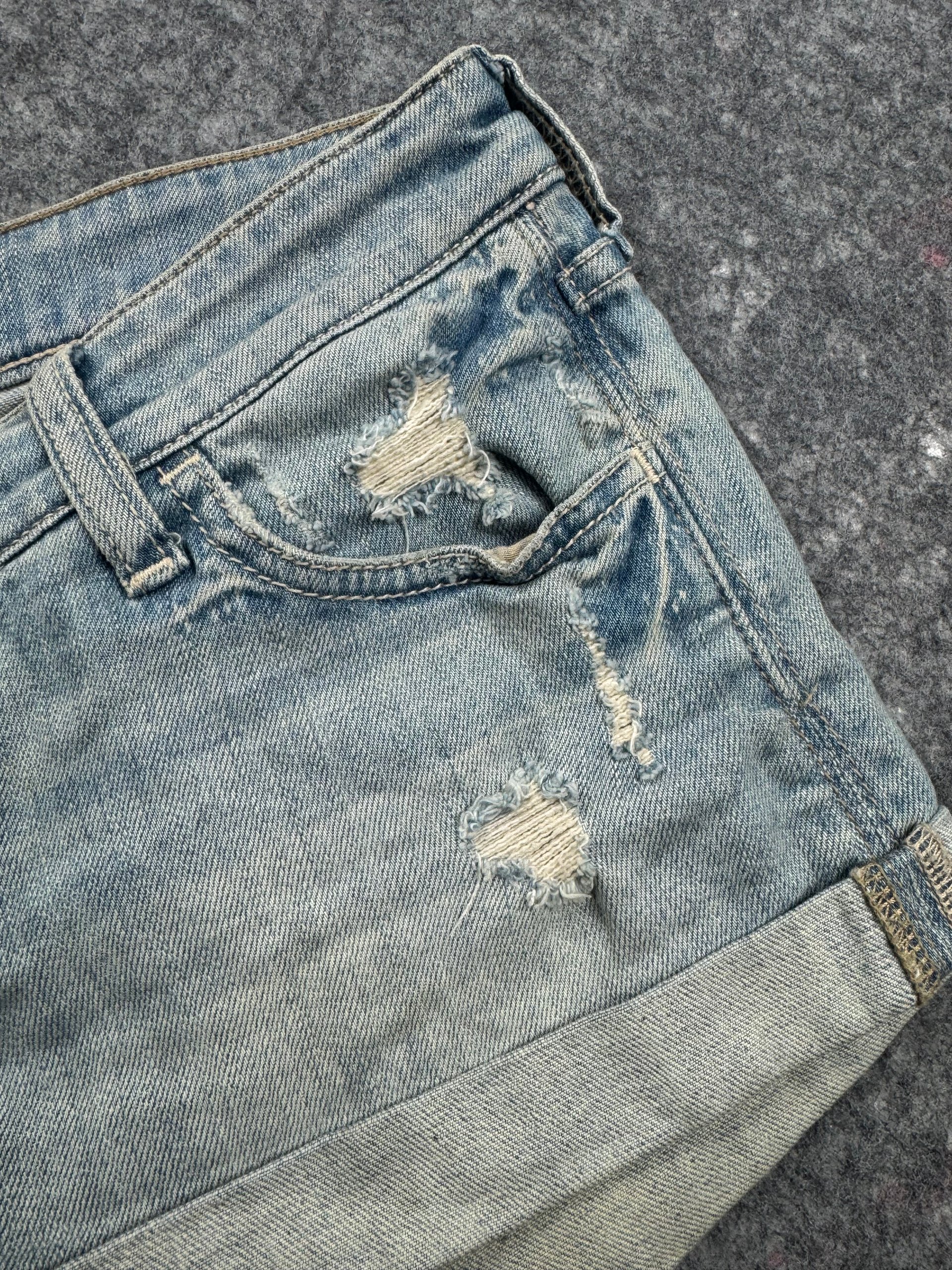 Gilly Hicks Light Blue Distressed Denim Mom Shorts W25 Women’s image 6