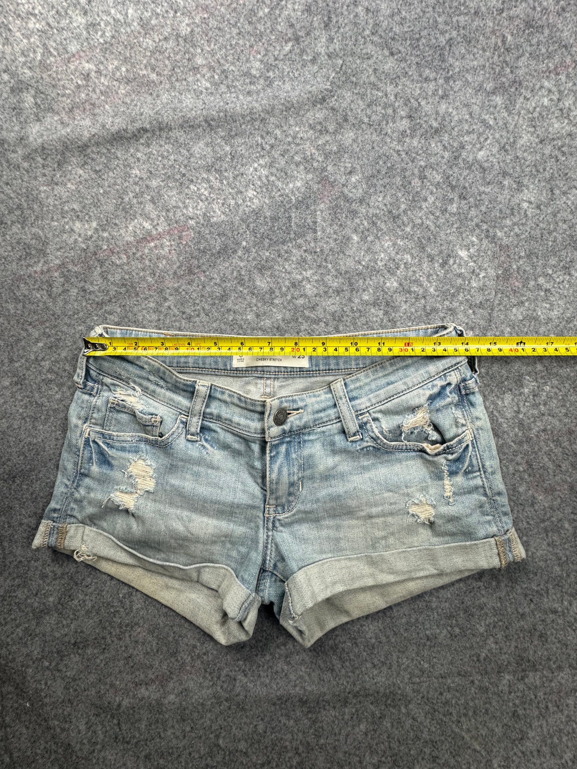 Gilly Hicks Light Blue Distressed Denim Mom Shorts W25 Women’s image 10
