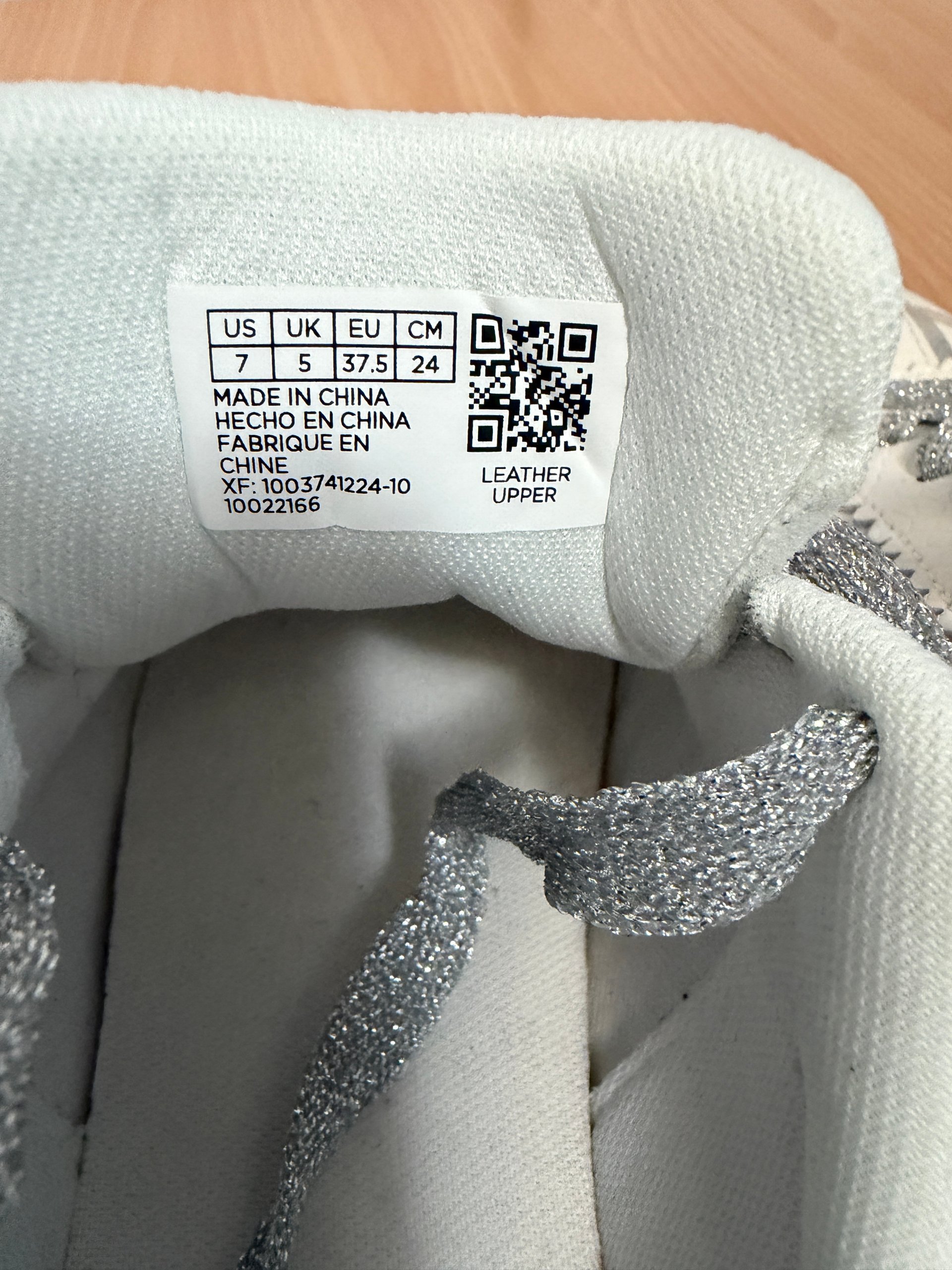 TOMS - Women's White Leather Sneakers - Size 7 image 5