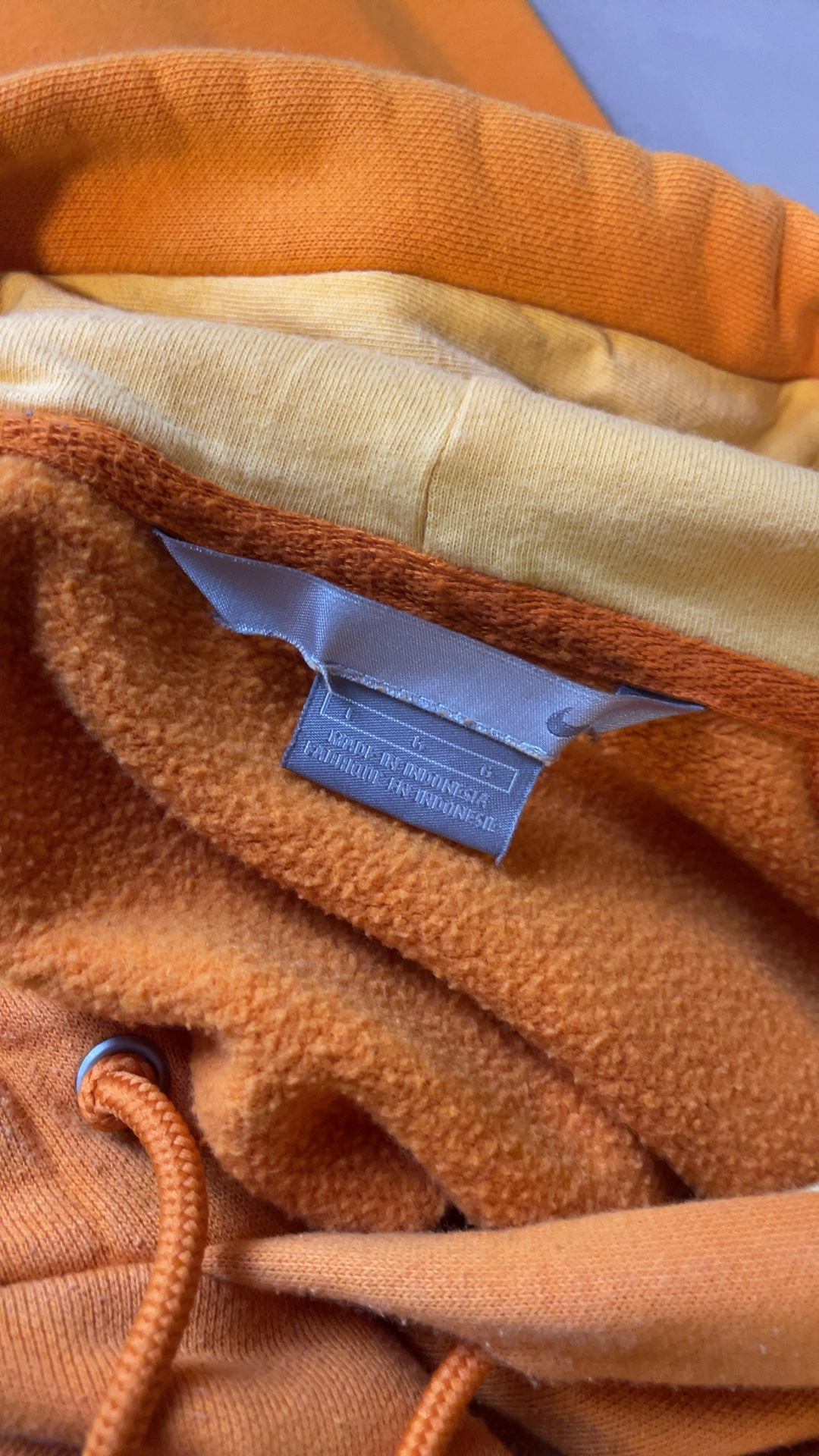 Nike Men’s Large Burnt Orange Pullover Hoodie Embroidered Swoosh image 3