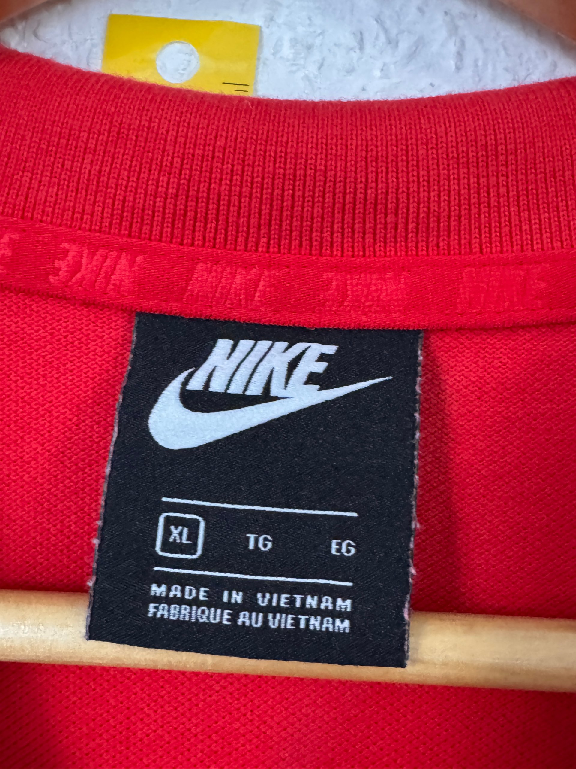Nike Men's Red Liverpool FC Embroidered Polo Shirt Large image 6