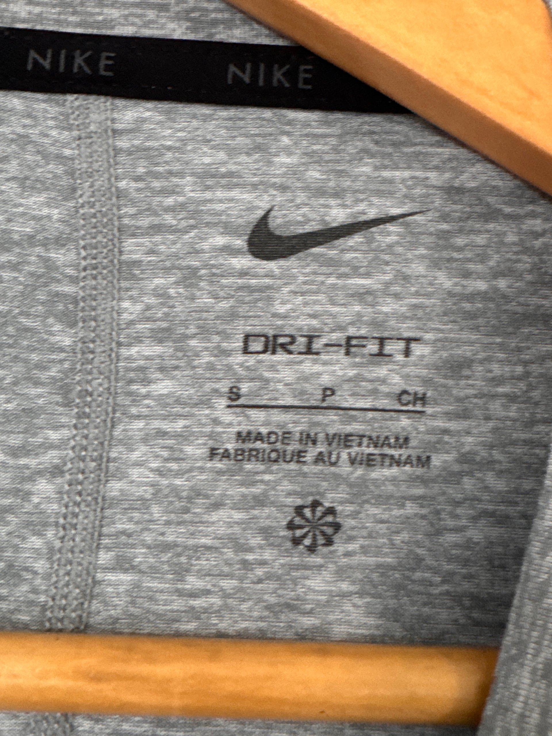 Nike Women's Grey Dri-FIT Polyester T-Shirt Small image 5