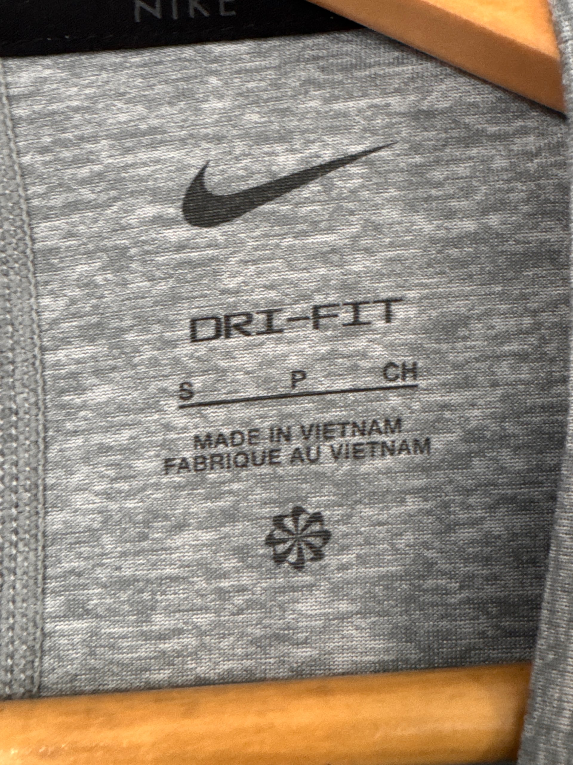 Nike Women's Grey Dri-FIT Polyester T-Shirt Small image 7