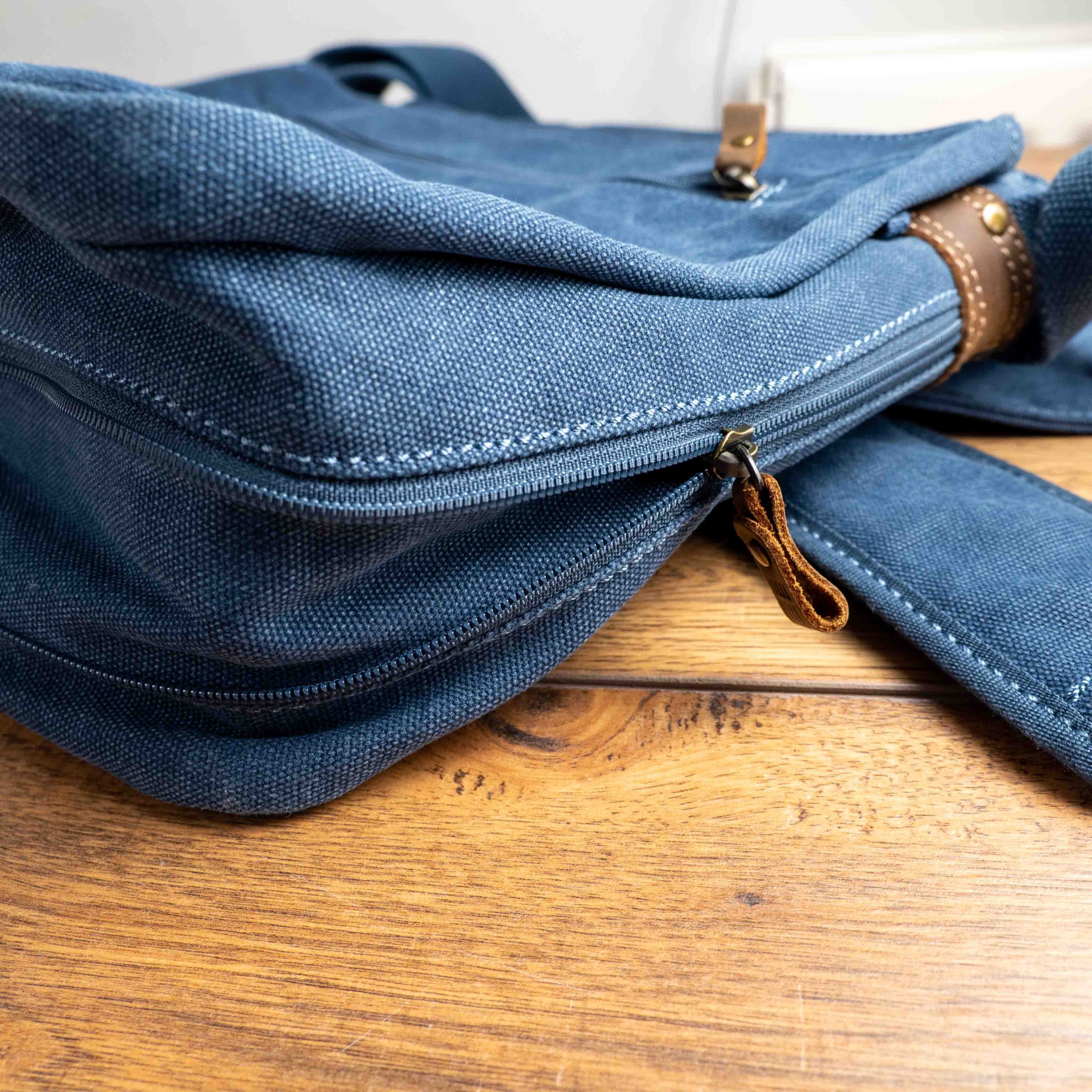 Troop London Blue Canvas Messenger Shoulder Bag image 7