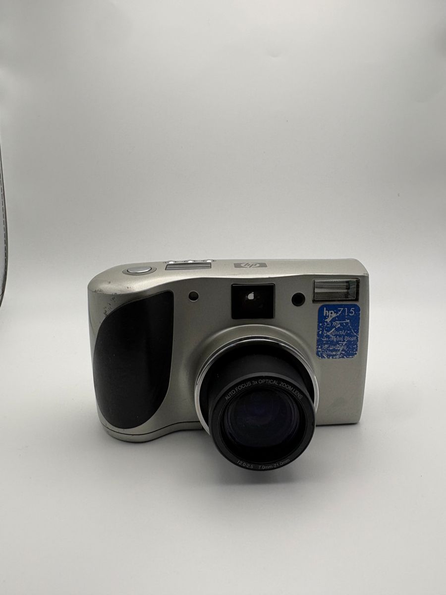 HP Photosmart 715 Digitalkamera 3.3MP 3x Zoom silber 2001 Y2K Digicam image 2